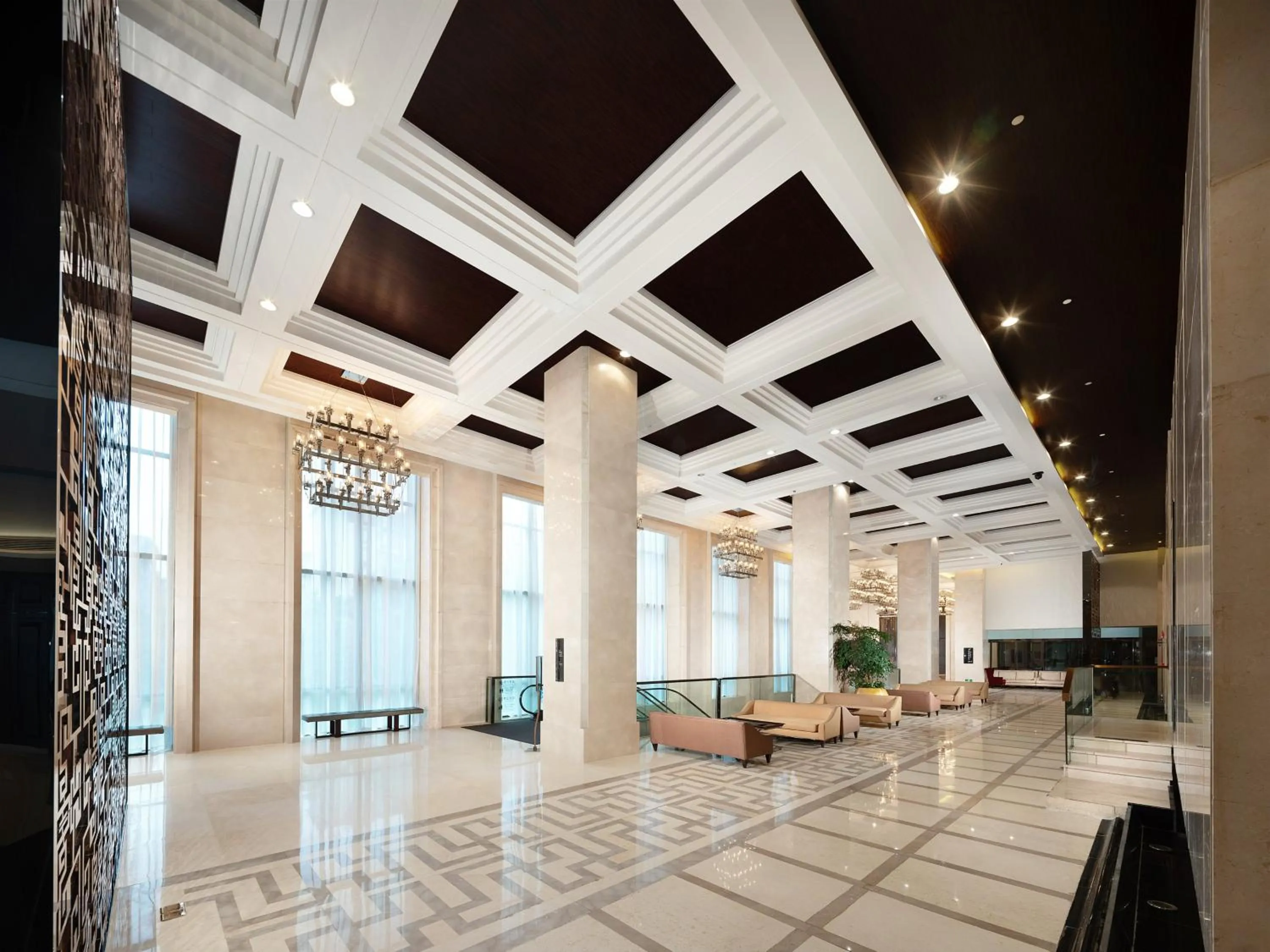 Meeting/conference room in Crowne Plaza Chengdu West by IHG