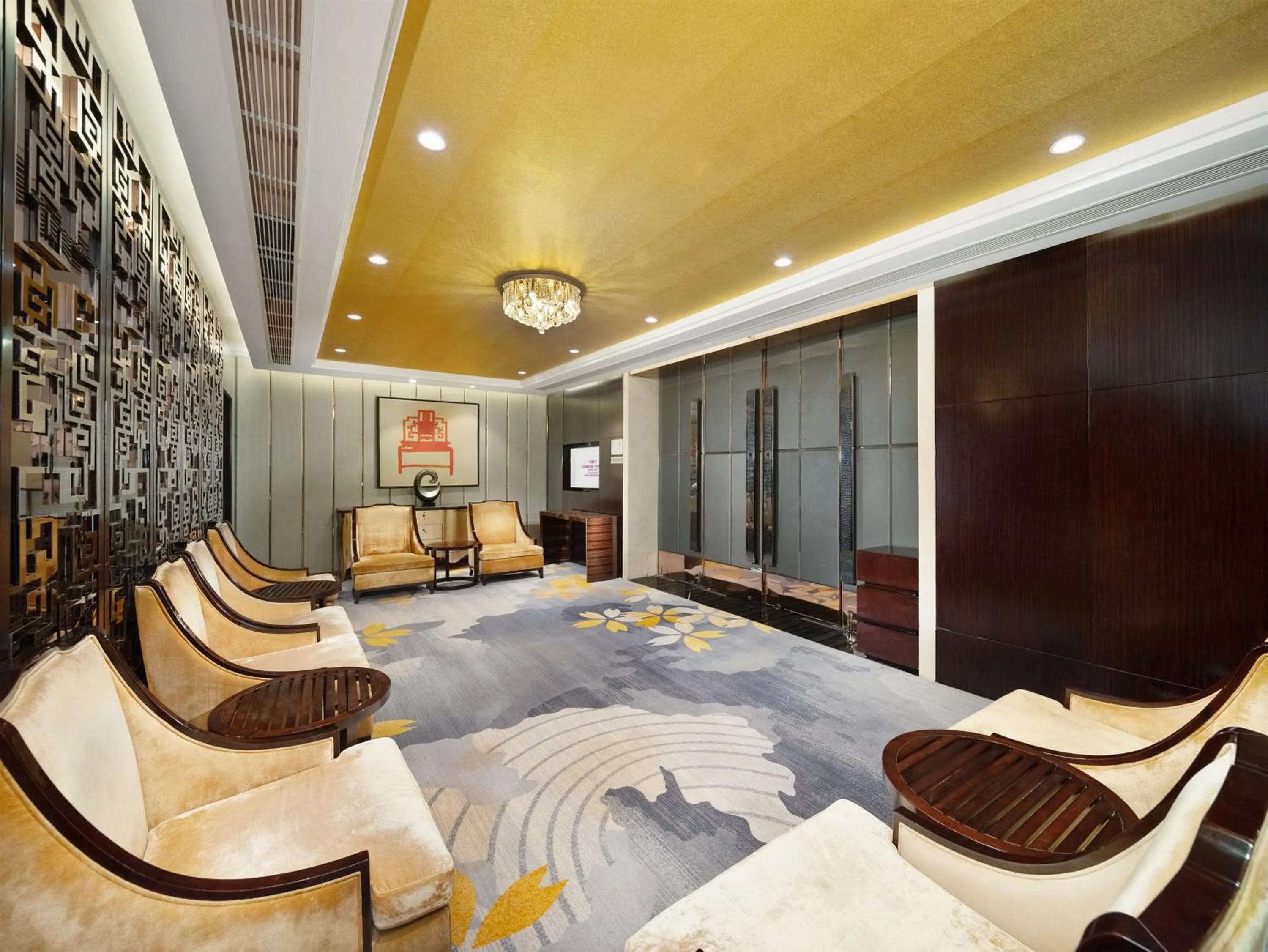 Meeting/conference room in Crowne Plaza Chengdu West by IHG
