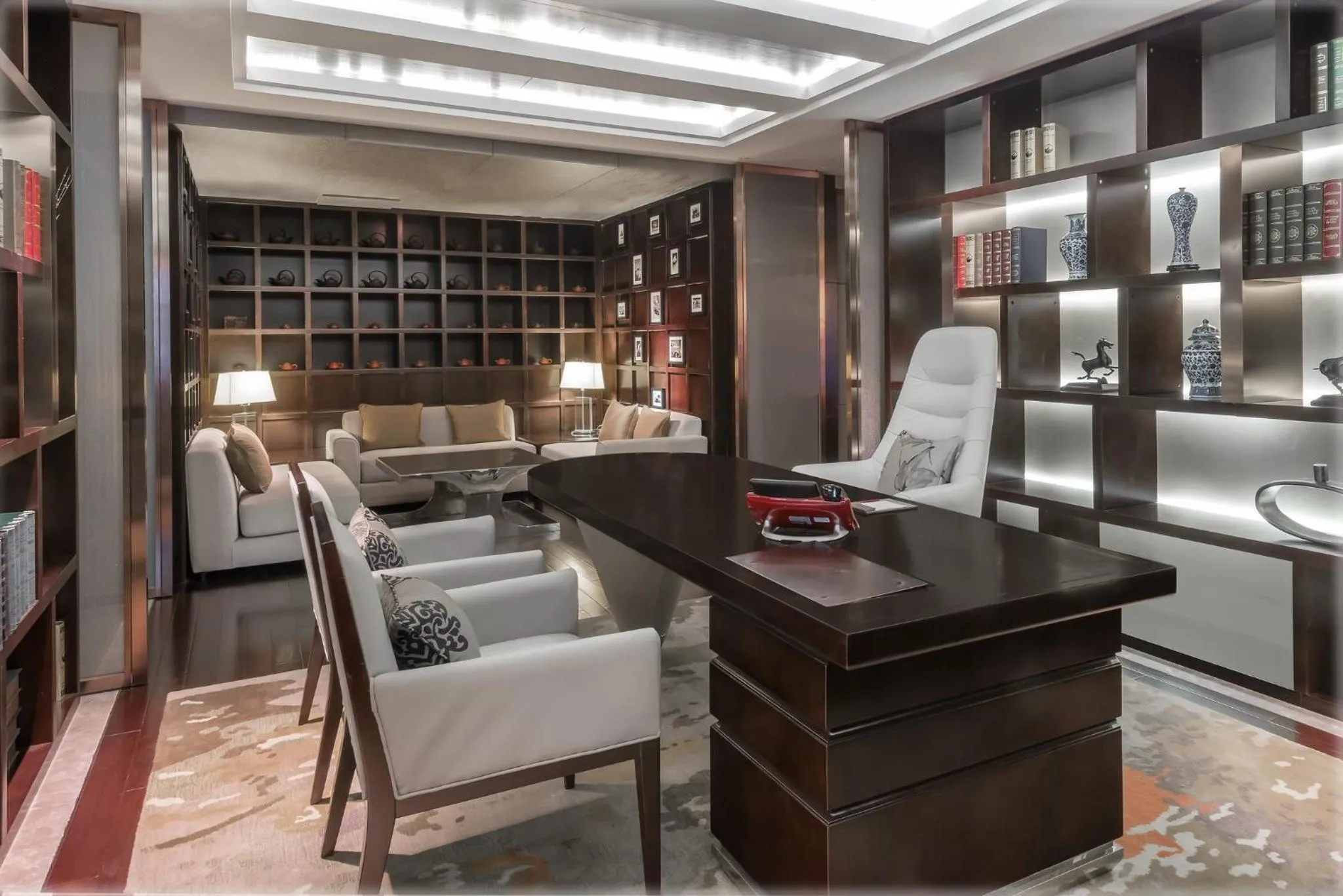 Bedroom in Crowne Plaza Chengdu West by IHG