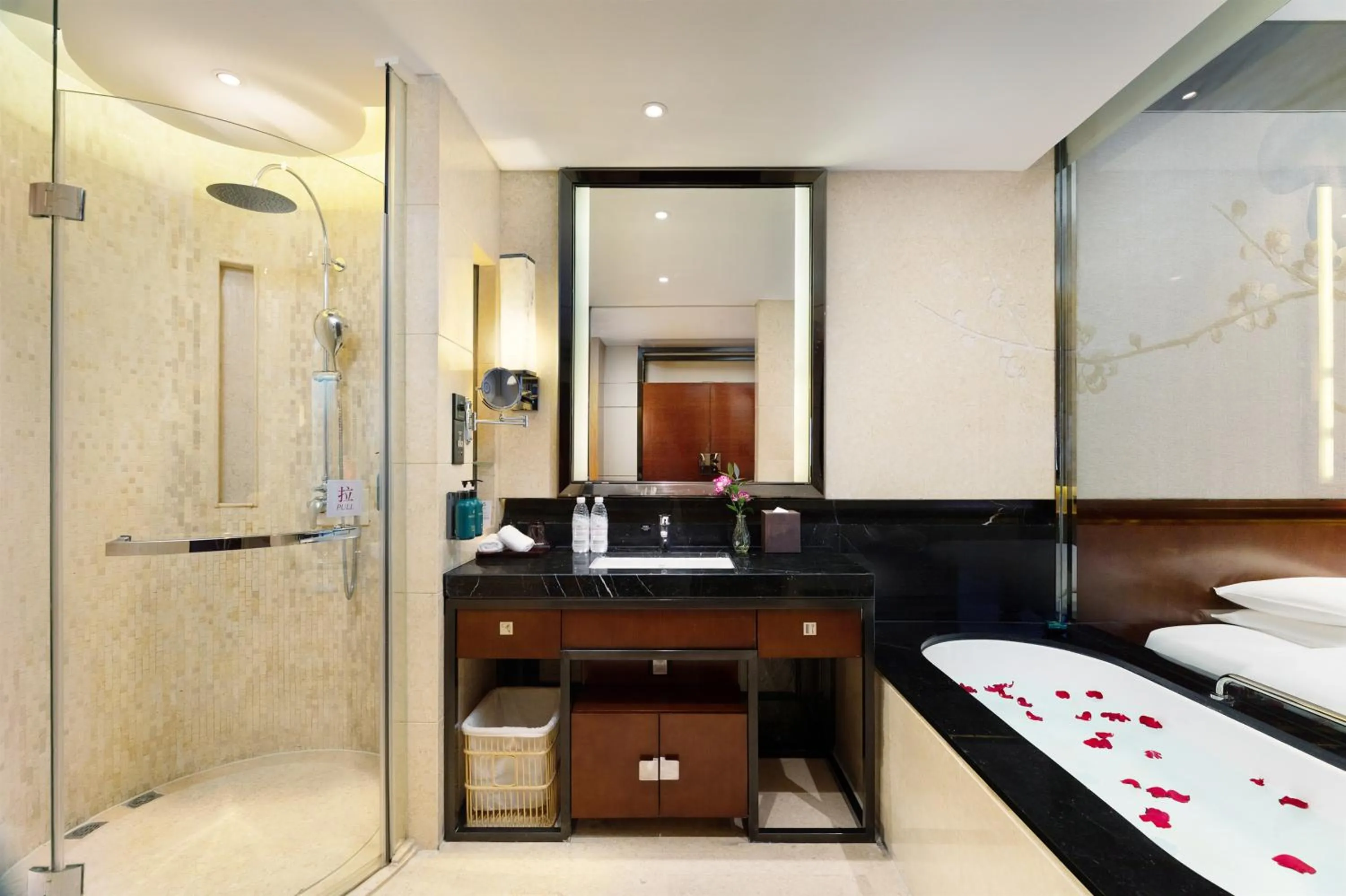 Shower, Bed in Crowne Plaza Chengdu West by IHG