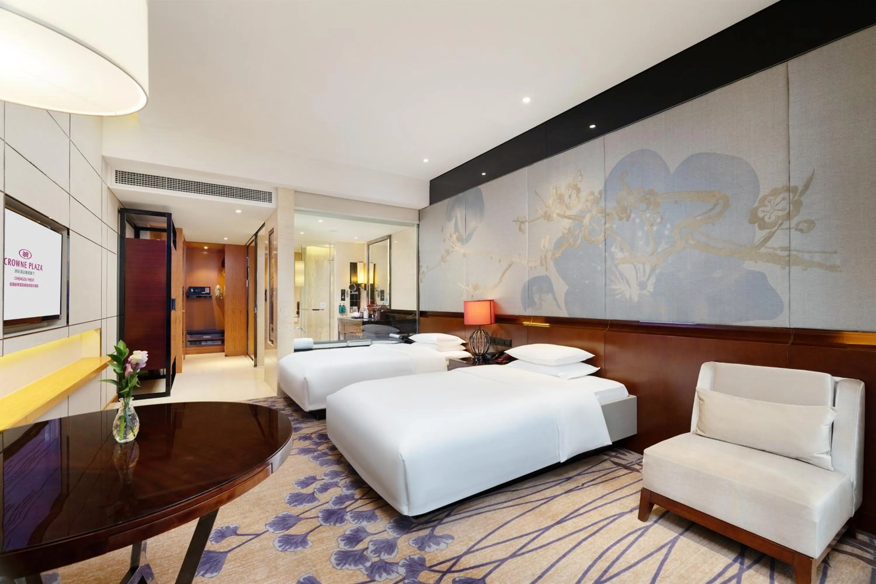 Bed in Crowne Plaza Chengdu West by IHG