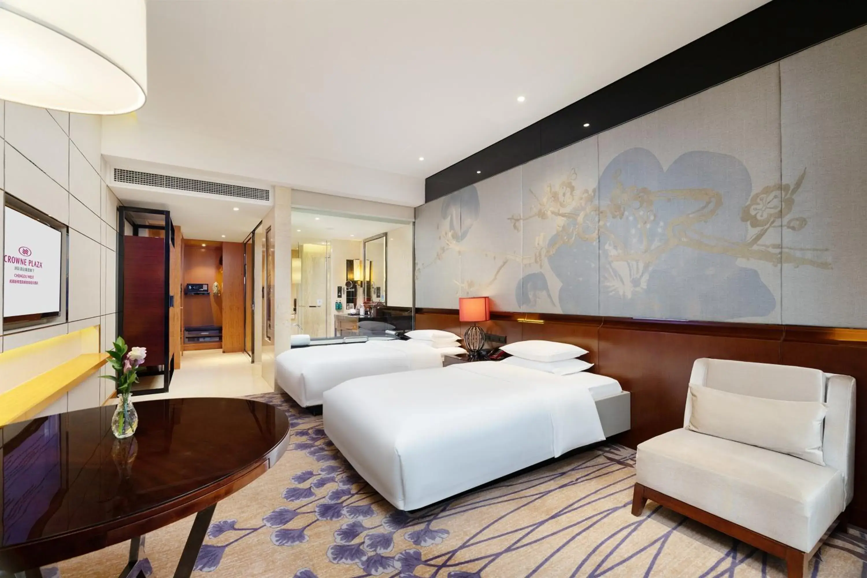 Standard Double Room with Two Double Beds in Crowne Plaza Chengdu West by IHG Standard Double Room with Two Double Beds in Crowne Plaza Chengdu West by IHG