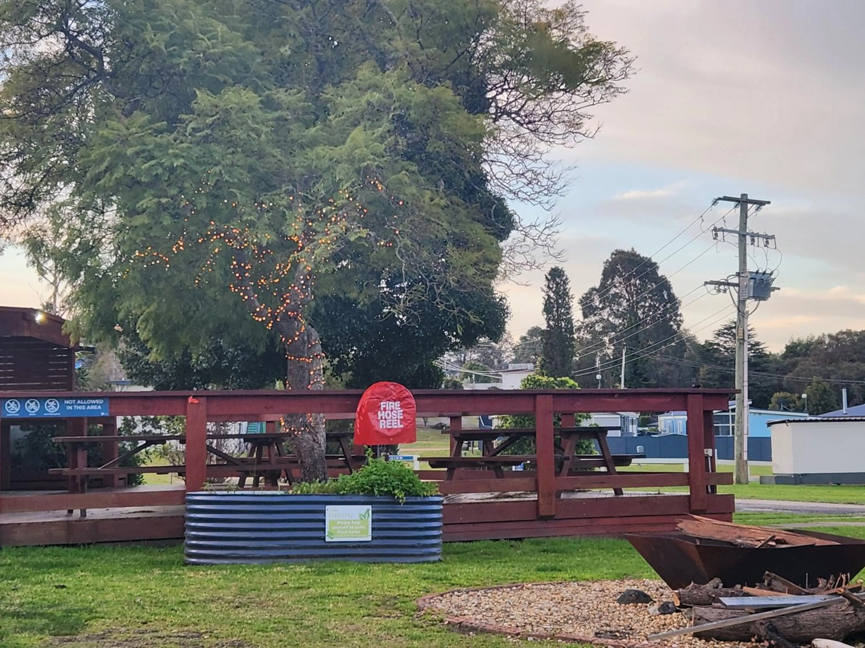 Communal lounge/ TV room in Eden Gateway Holiday Park