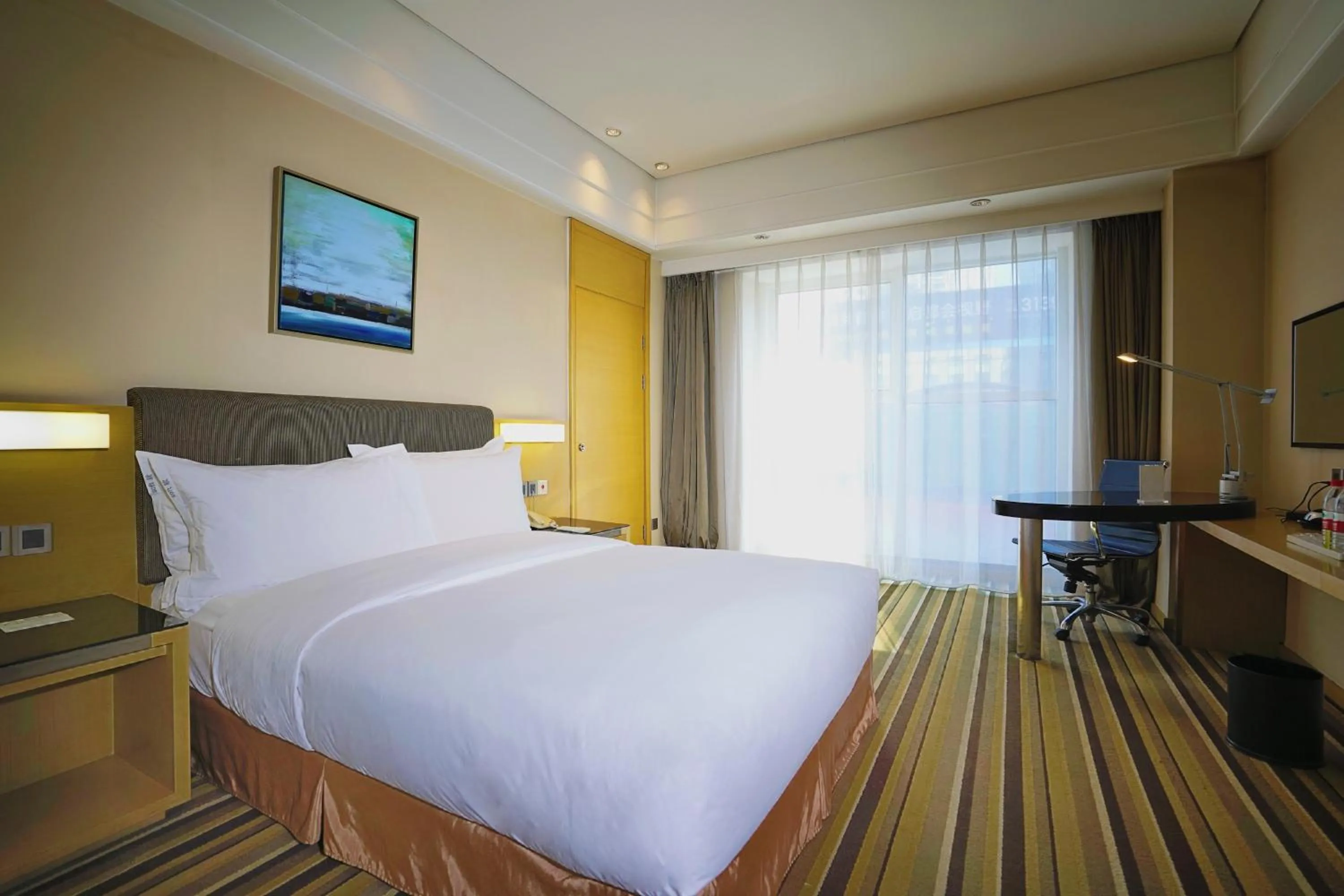 Bedroom, Bed in Holiday Inn Express Shenyang Golden Corridor by IHG