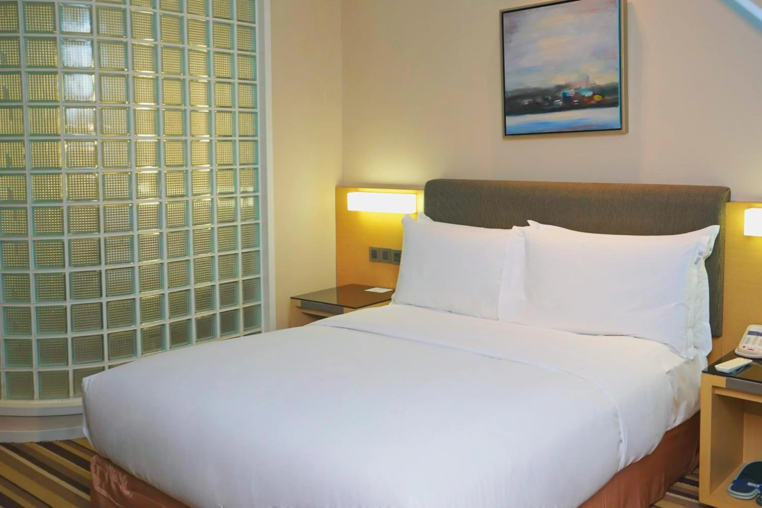 Bedroom, Bed in Holiday Inn Express Shenyang Golden Corridor by IHG