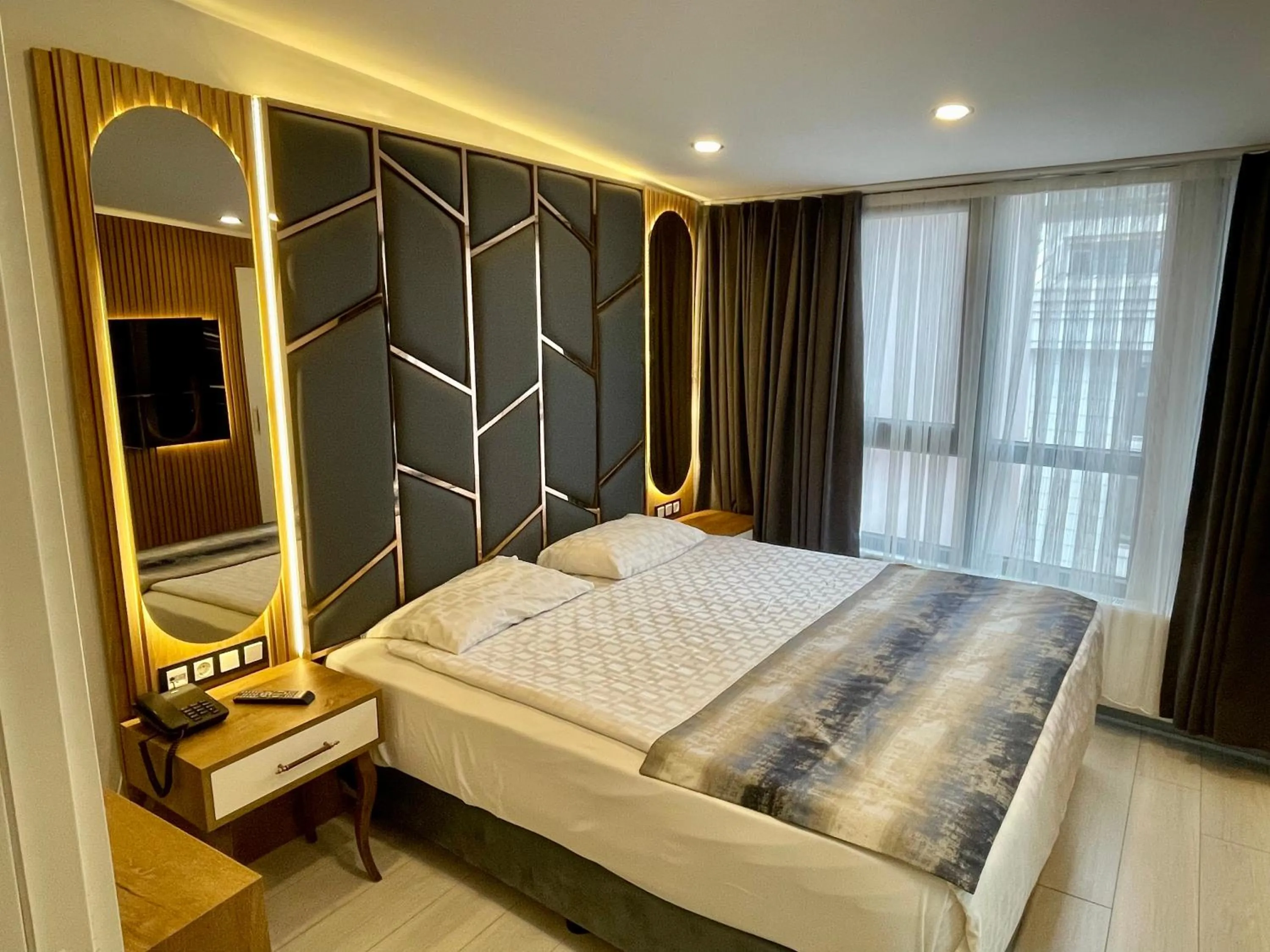 Bed in Crowned Hotel
