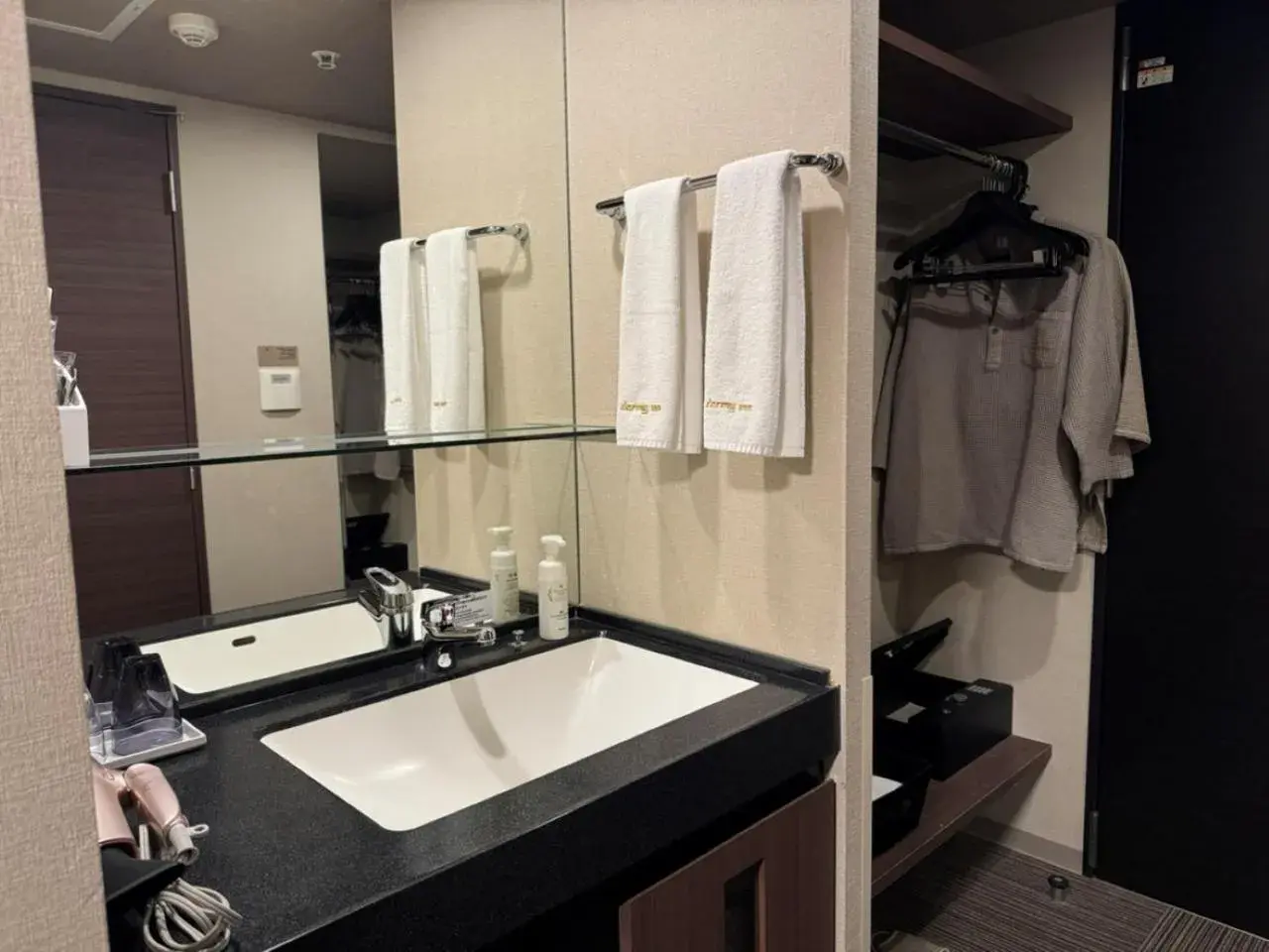 Single Room with Private Shower Room - Non-Smoking in Dormy Inn Premium Namba Natural Hot Spring Single Room with Private Shower Room - Non-Smoking in Dormy Inn Premium Namba Natural Hot Spring