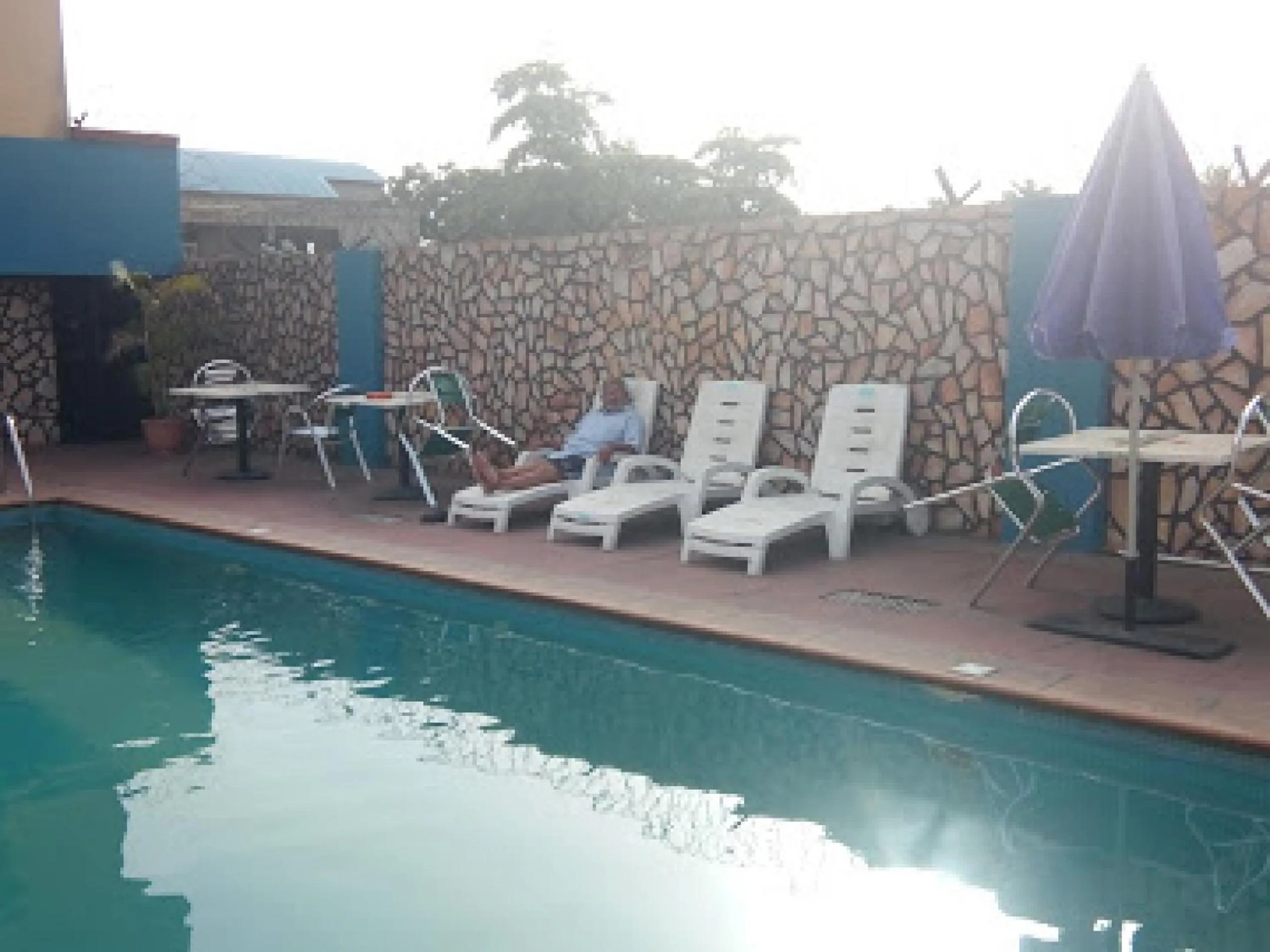 Swimming pool in Carliza Hotel - Standard