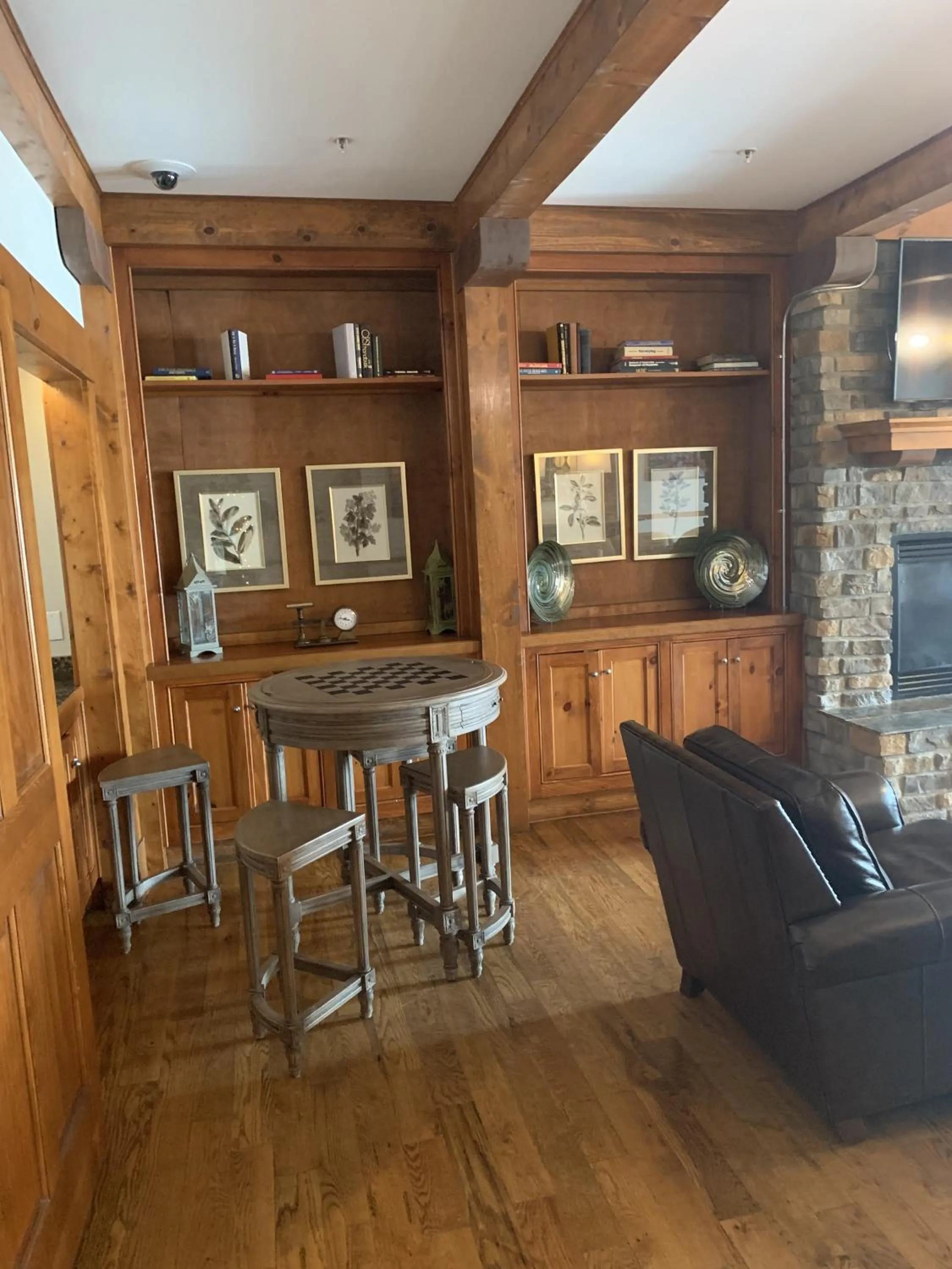 Highland House 207 Slopeside, Village Area, Ski in out