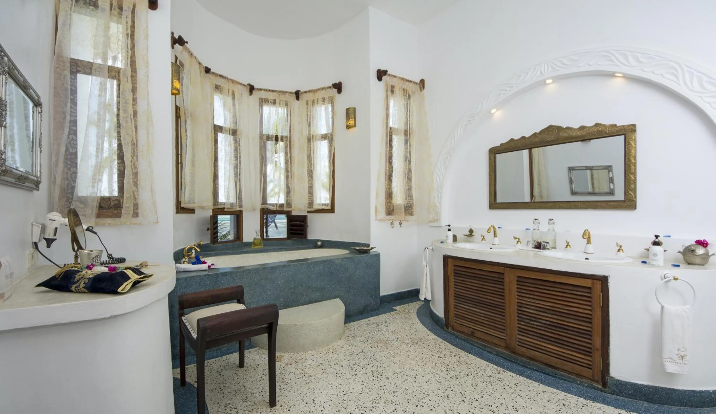 Bathroom in Boutique Hotel Matlai