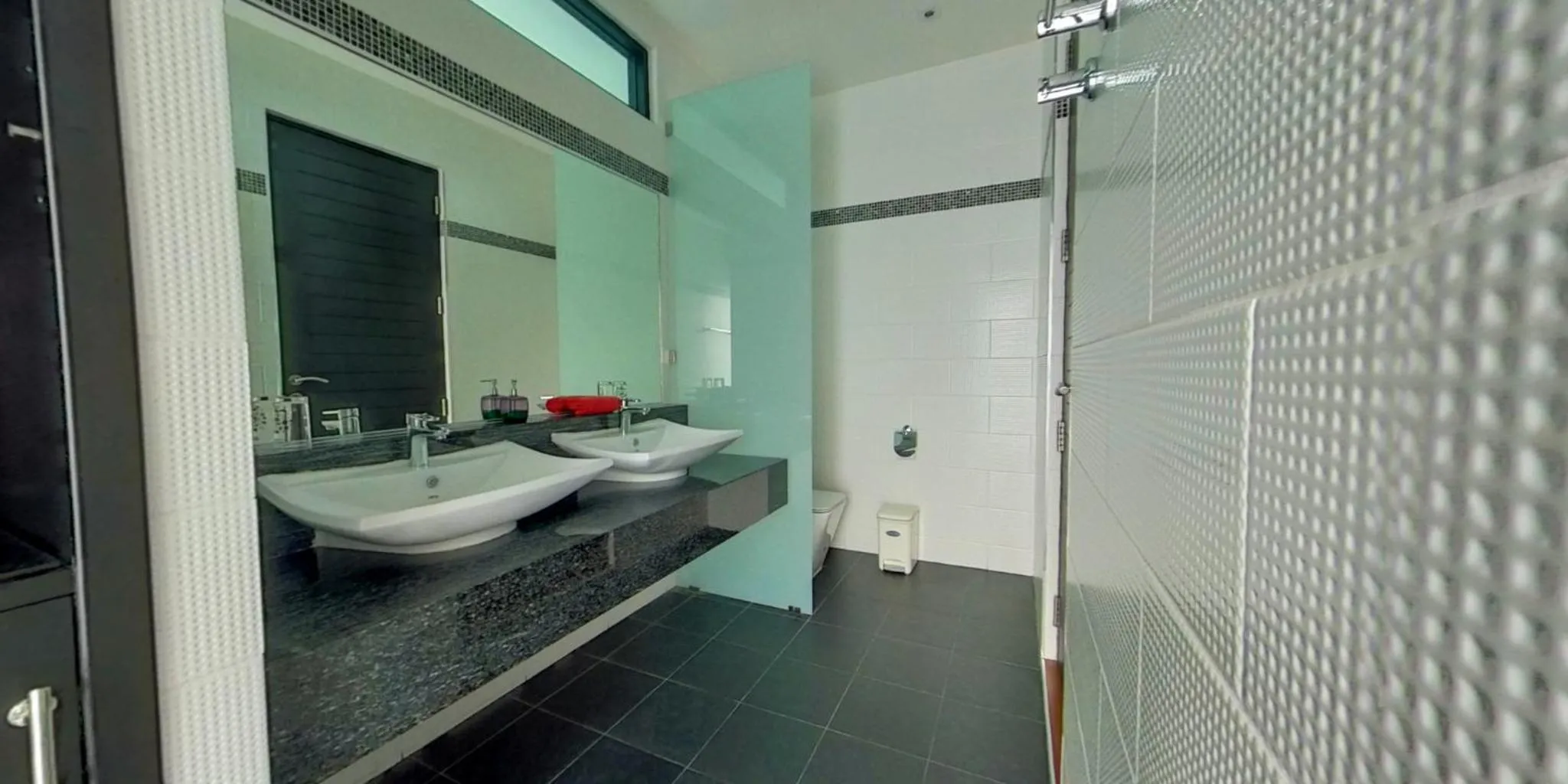 Bathroom in Eden Villa Phuket