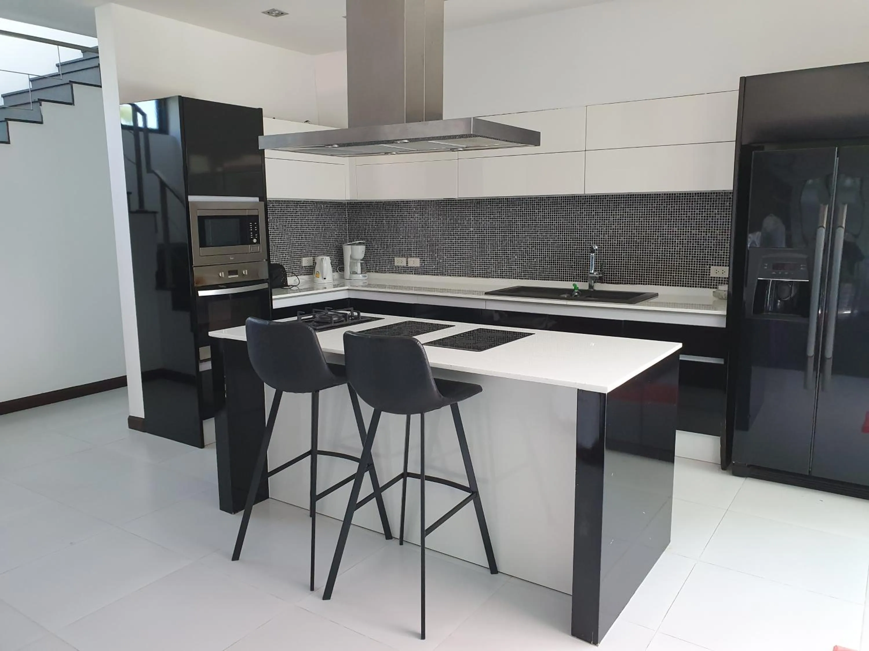 Kitchen or kitchenette in Eden Villa Phuket