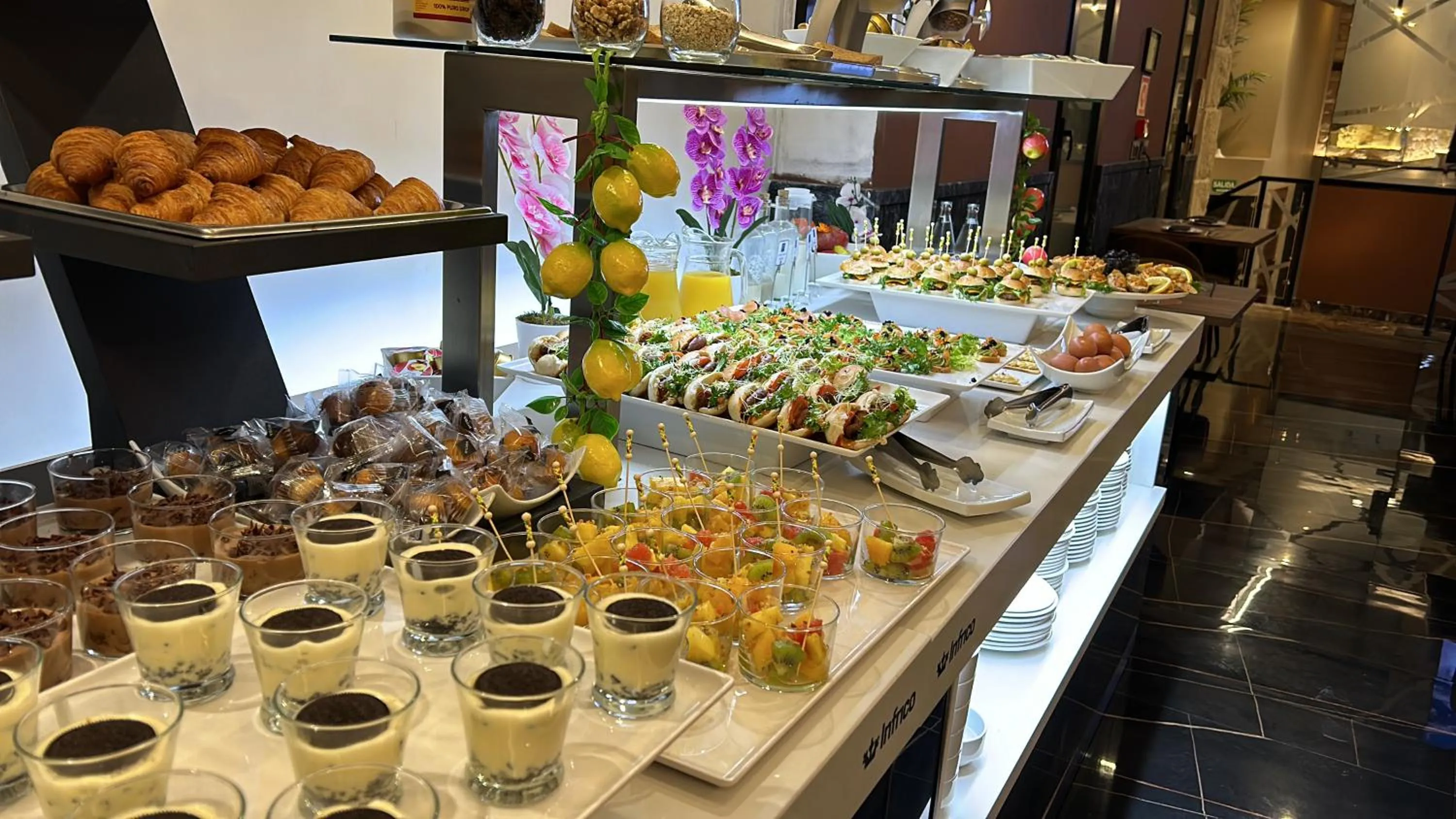Buffet breakfast in Hotel BH San Francisco Alicante