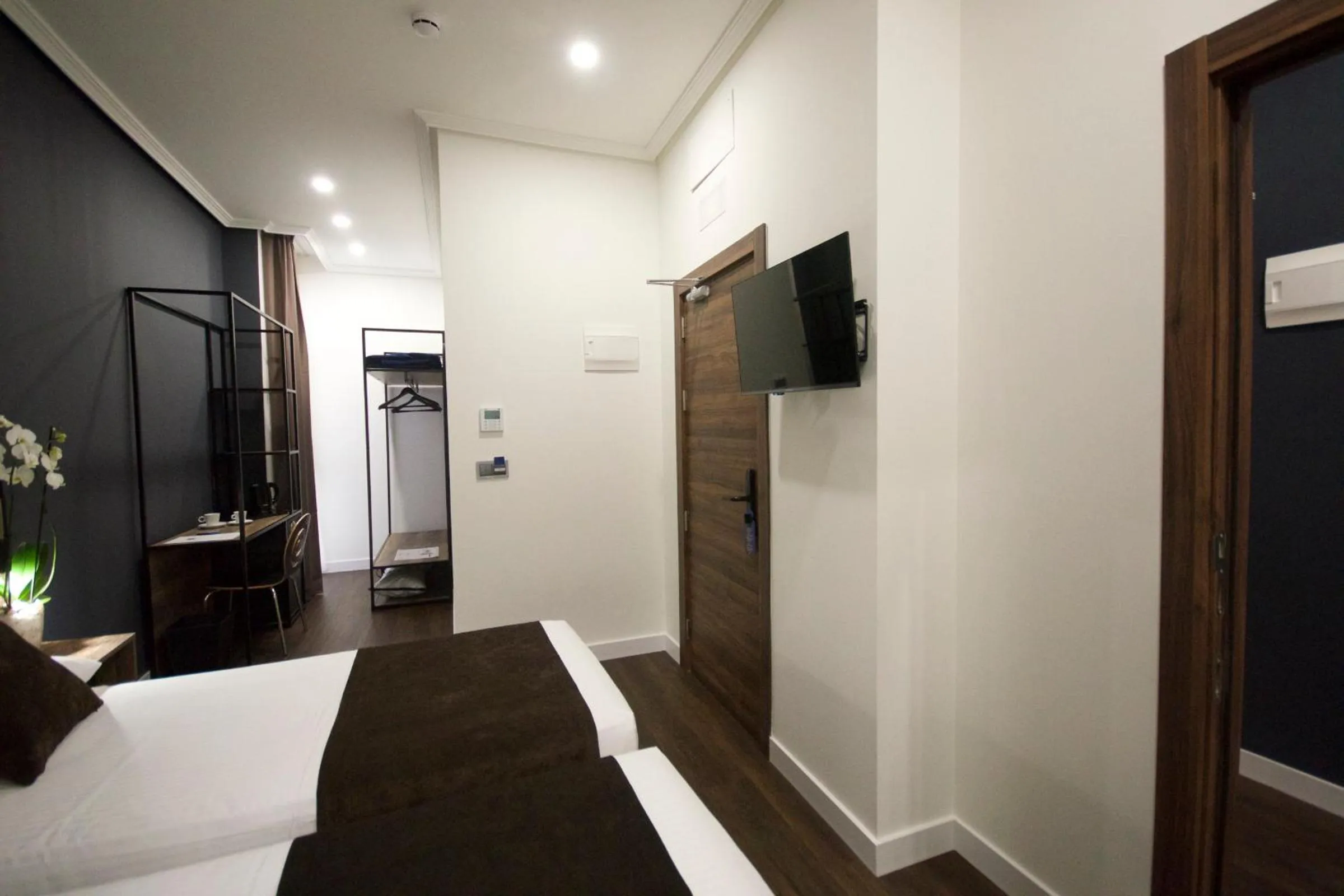 Bedroom, Bed in Hotel BH San Francisco Alicante