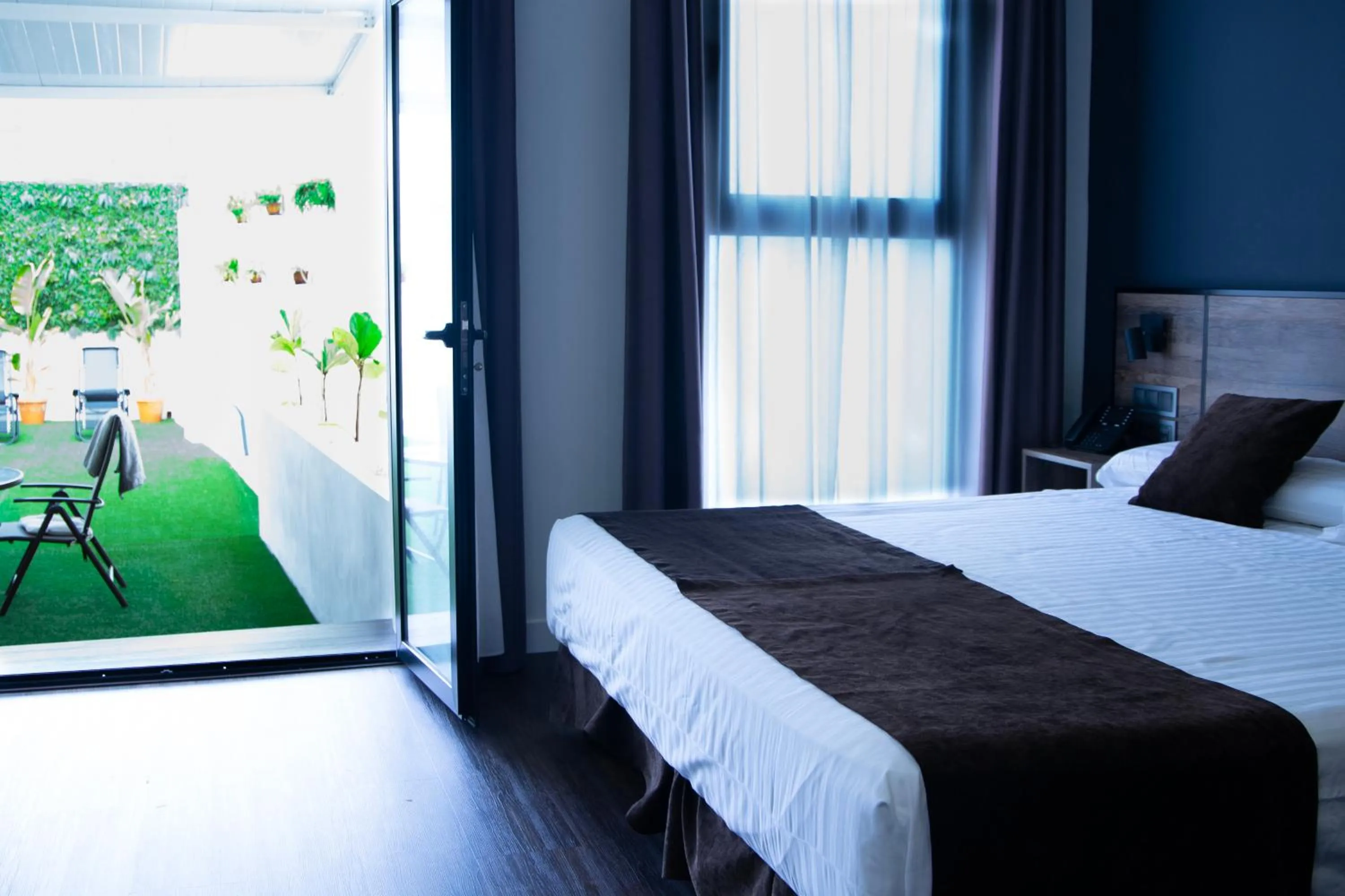 Photo of the whole room, Bed in Hotel BH San Francisco Alicante