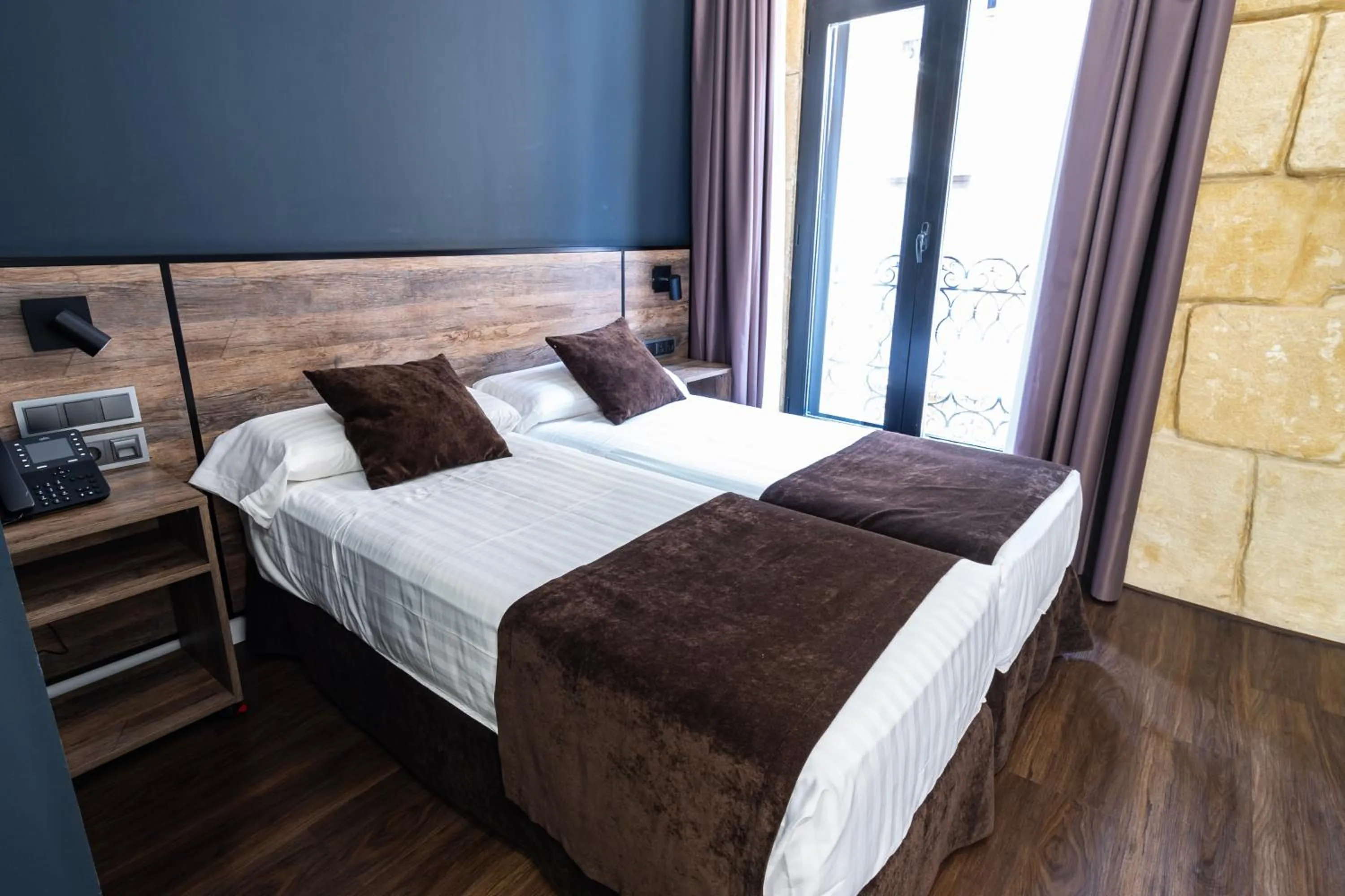 Bedroom, Bed in Hotel BH San Francisco Alicante