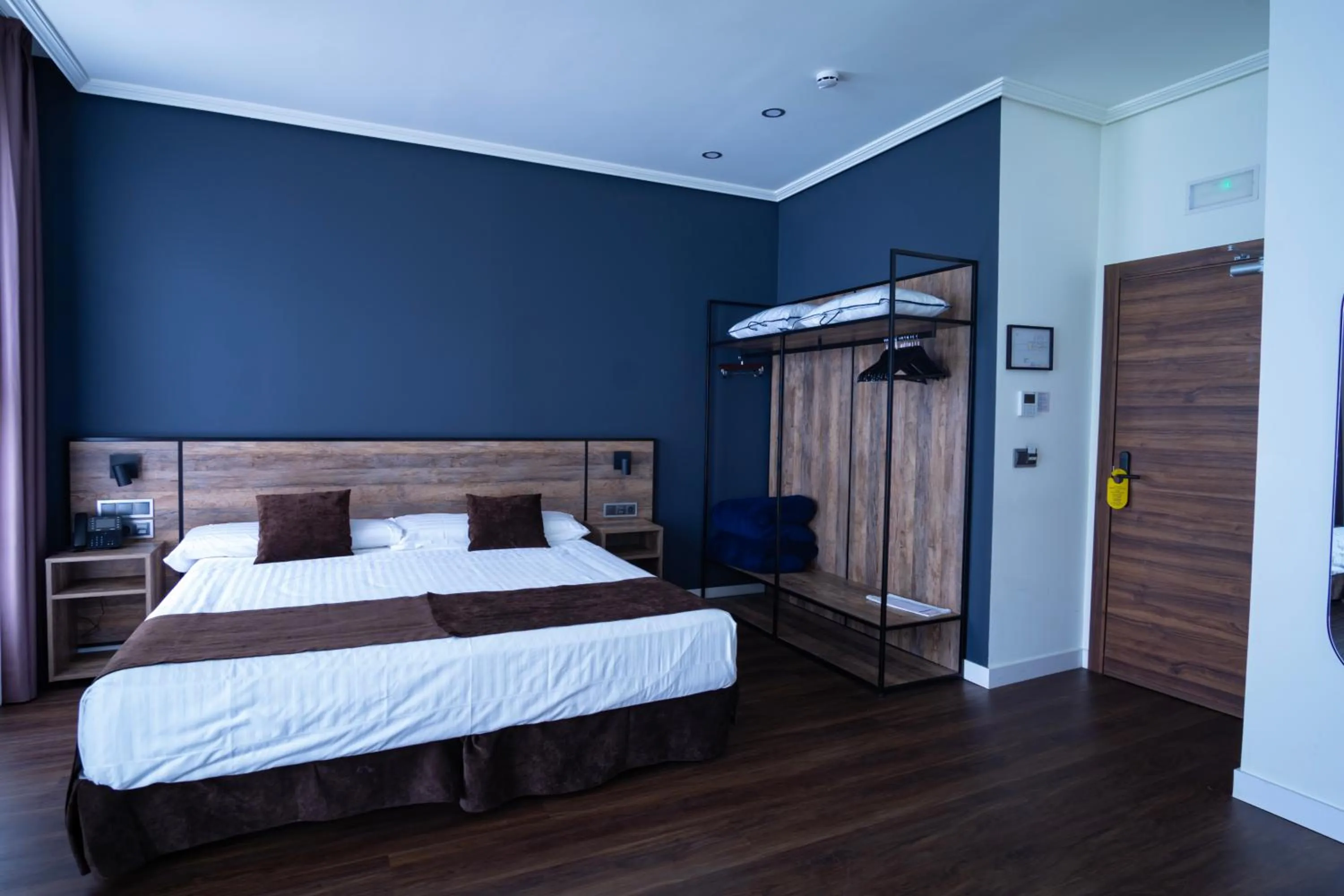 Bedroom, Bed in Hotel BH San Francisco Alicante