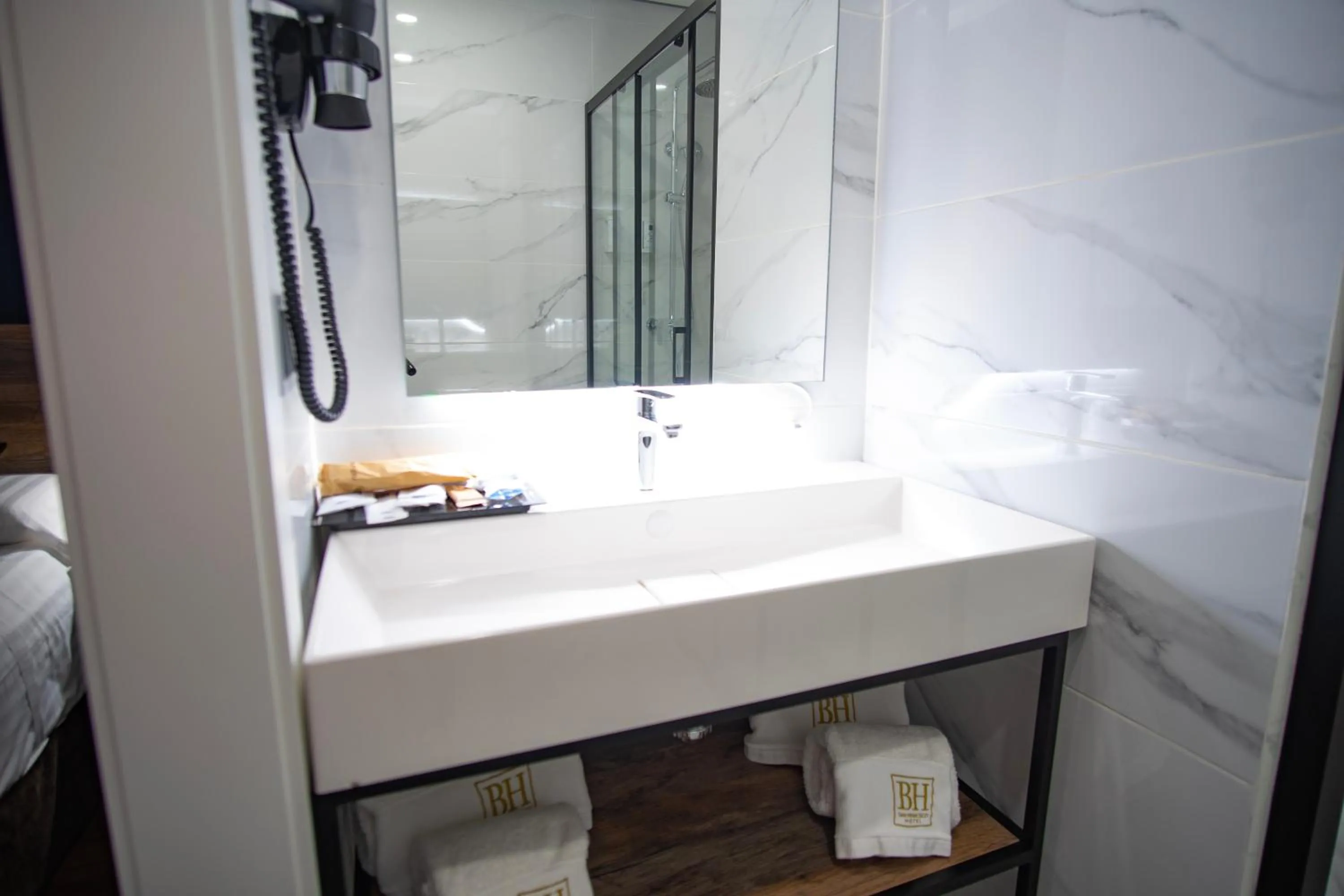 Bathroom in Hotel BH San Francisco Alicante