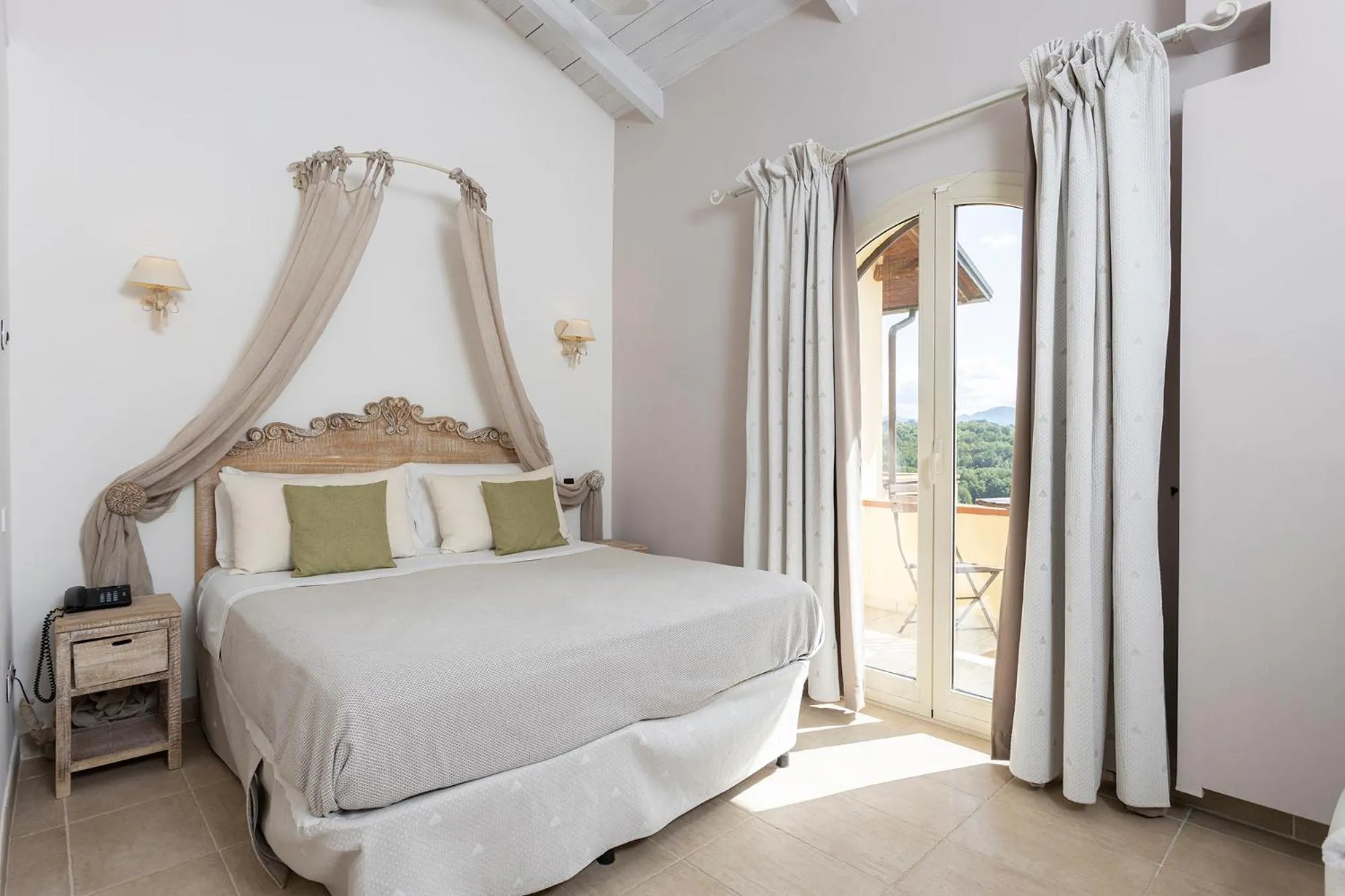 Deluxe Double Room with Balcony in RELAIS COLLE BUONO