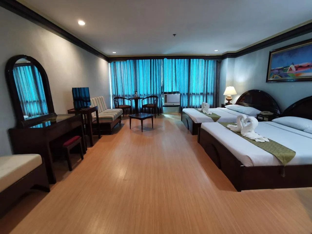 Bedroom, Bed in Holiday Plaza Hotel - Cebu