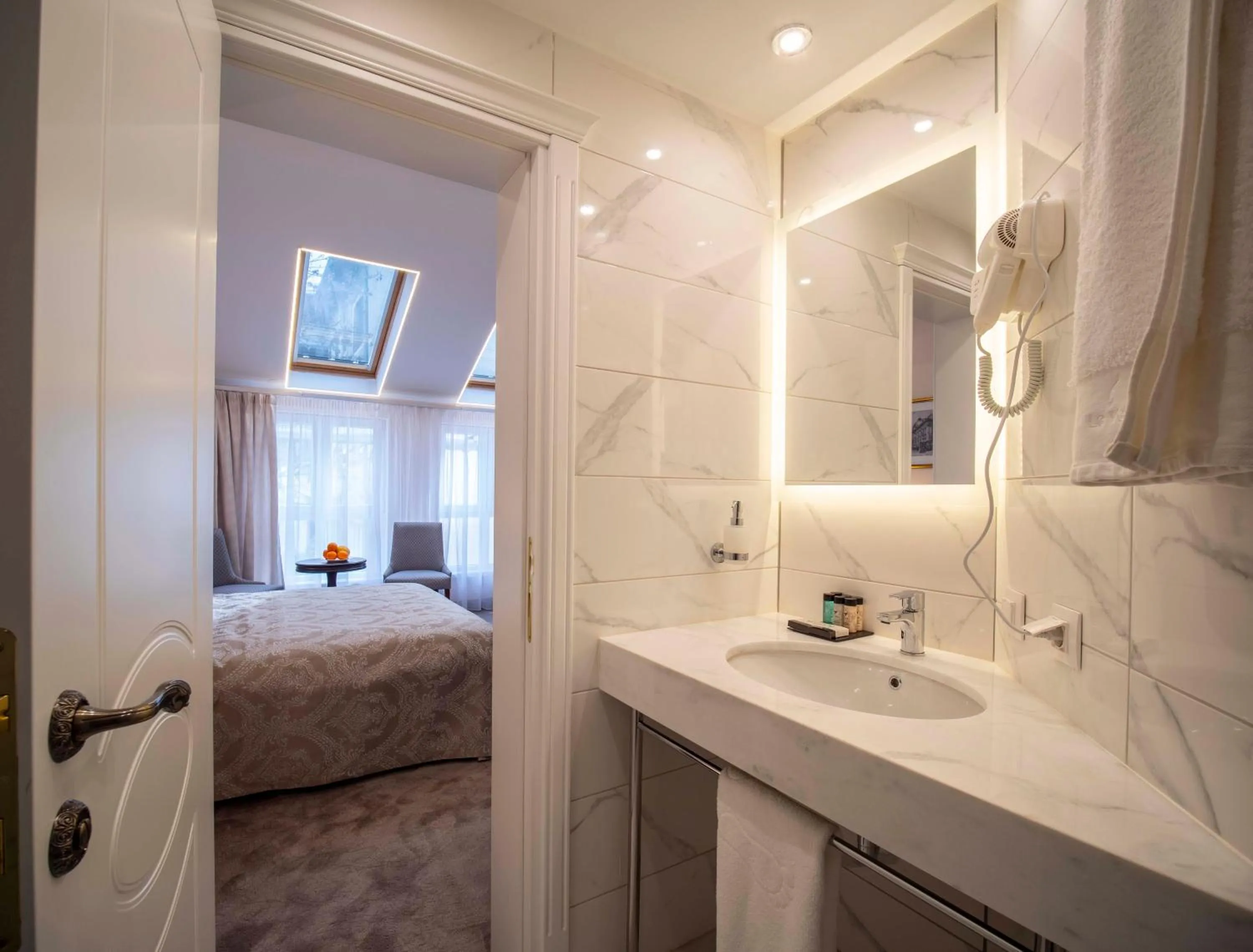 Bathroom, Bed in The Moon Boutique Hotel