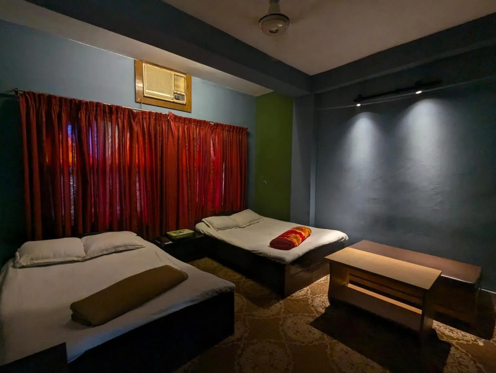 Bed in Hotel Hoque Tower International