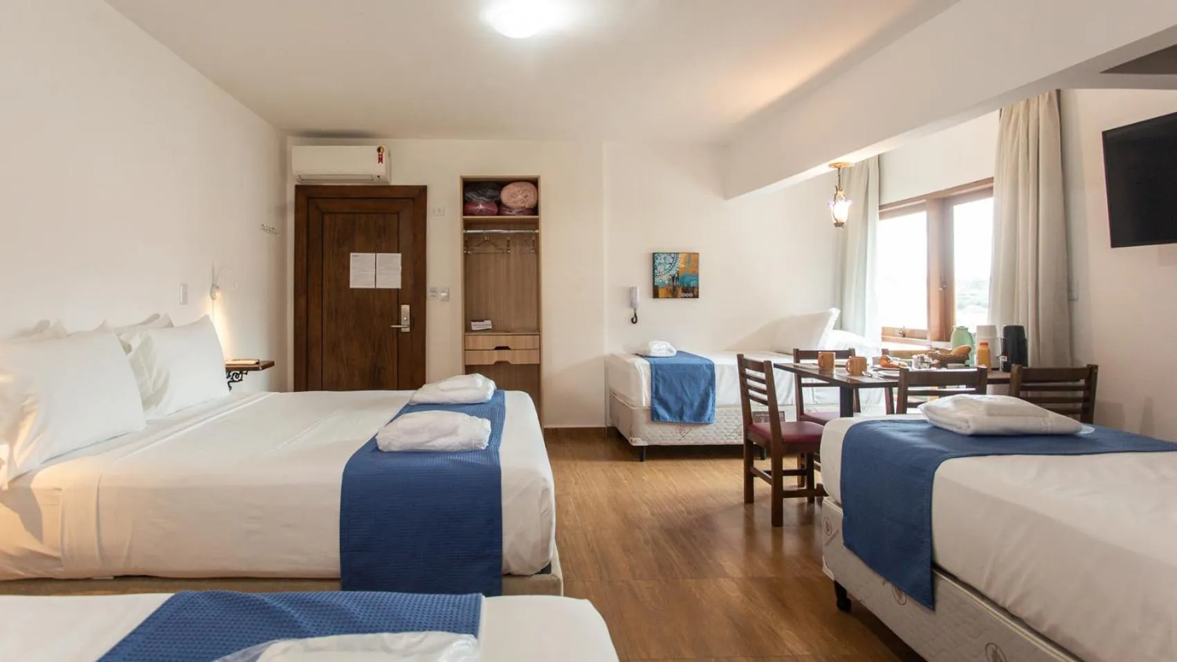 Bedroom, Bed in Hotel Chalet Monet - Granja Vianna