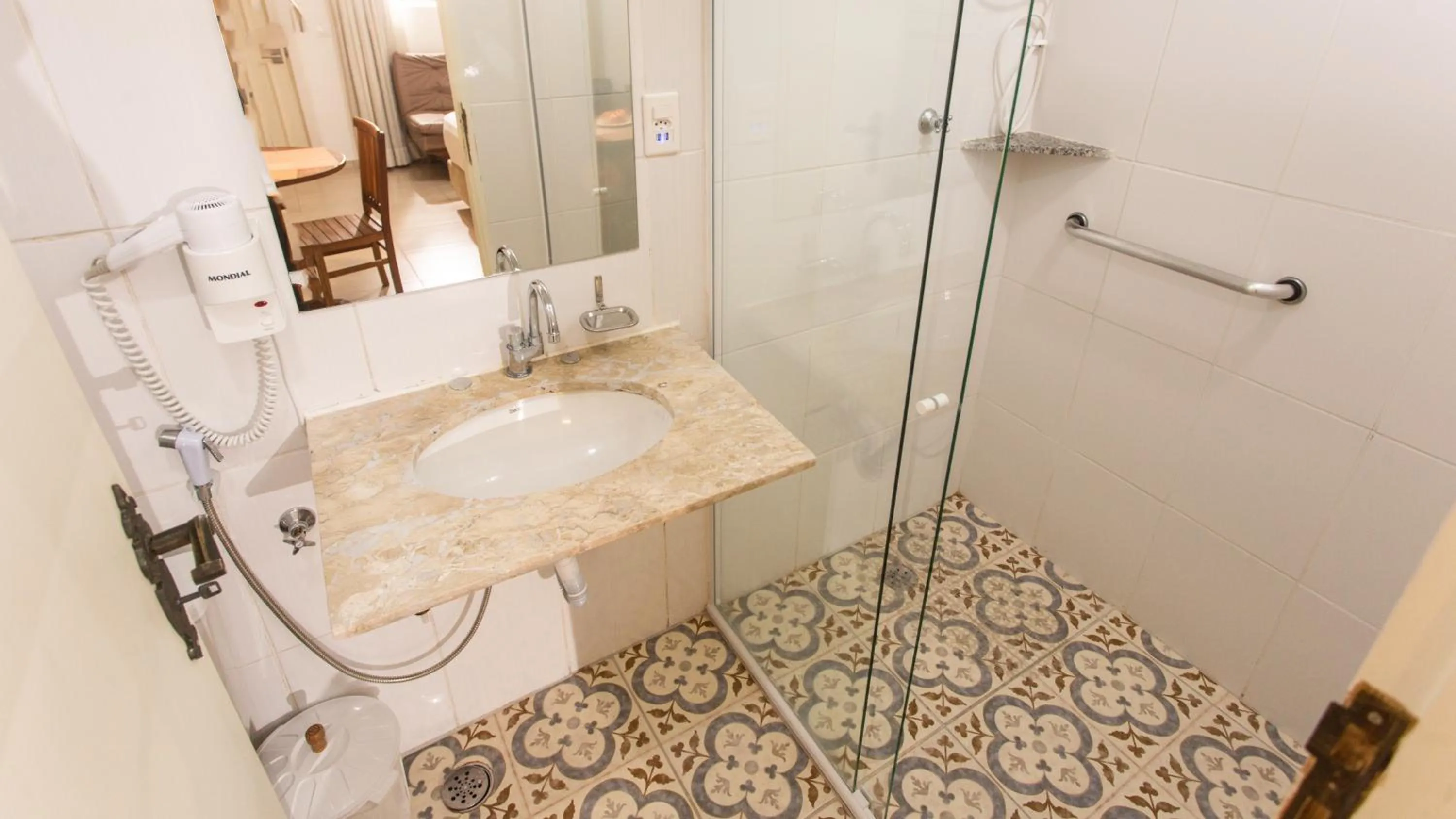 Bathroom in Hotel Chalet Monet - Granja Vianna