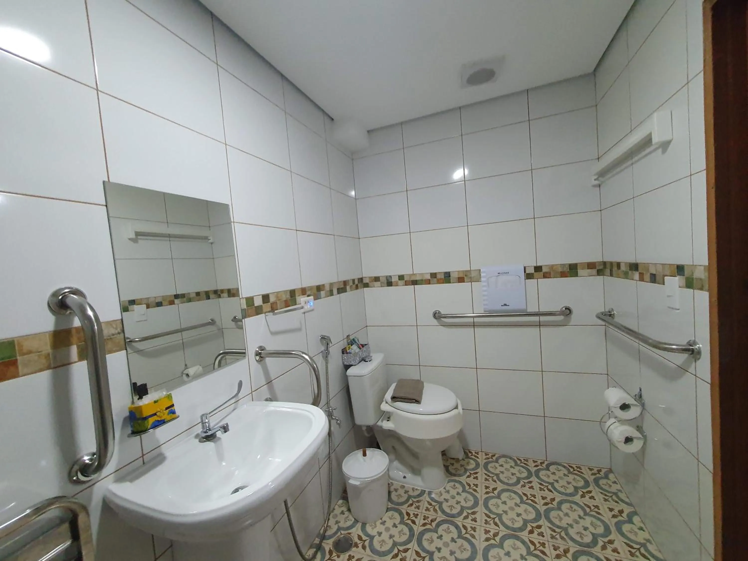 Bathroom in Hotel Chalet Monet - Granja Vianna