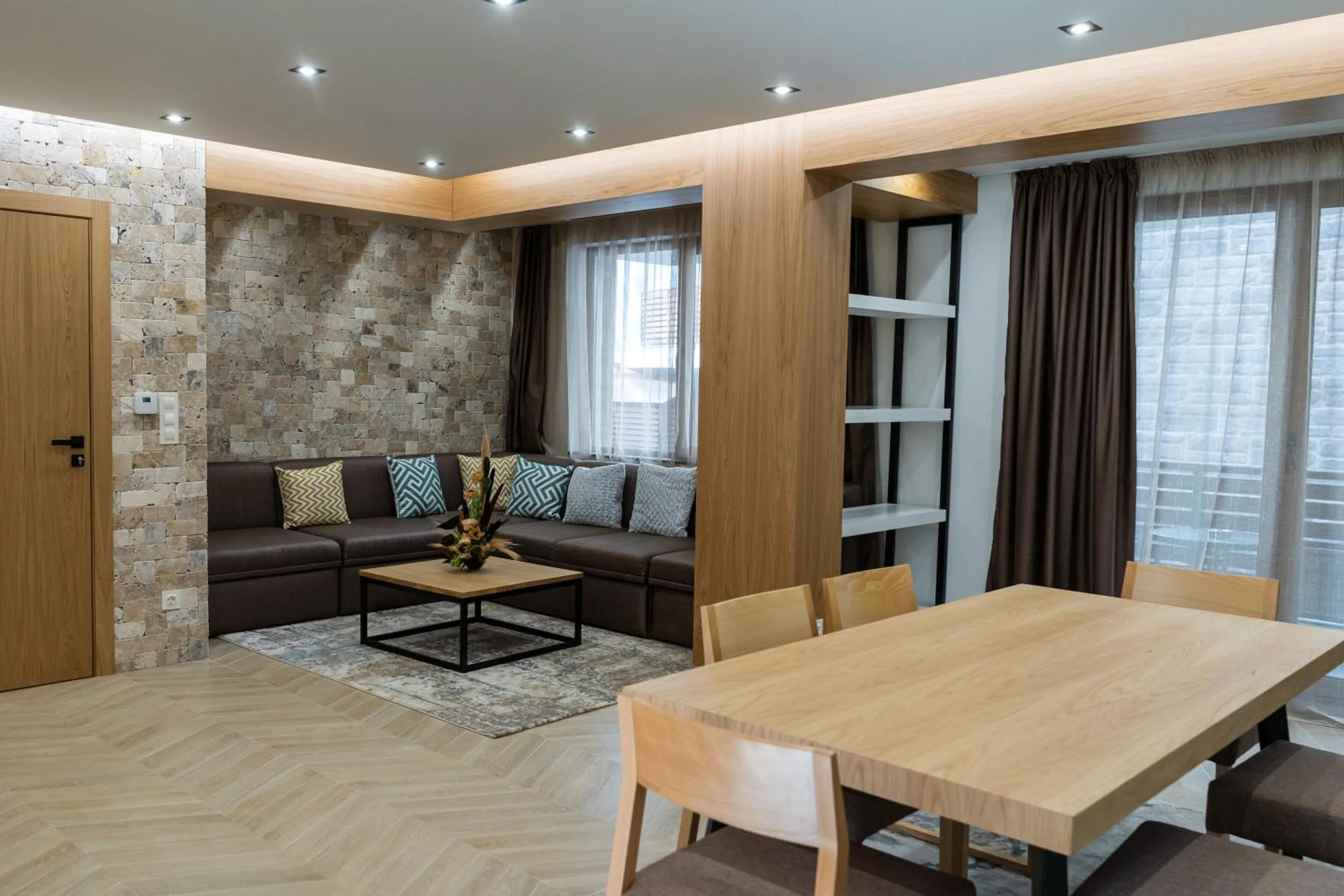 Seating area in 103 Alpine Hotel