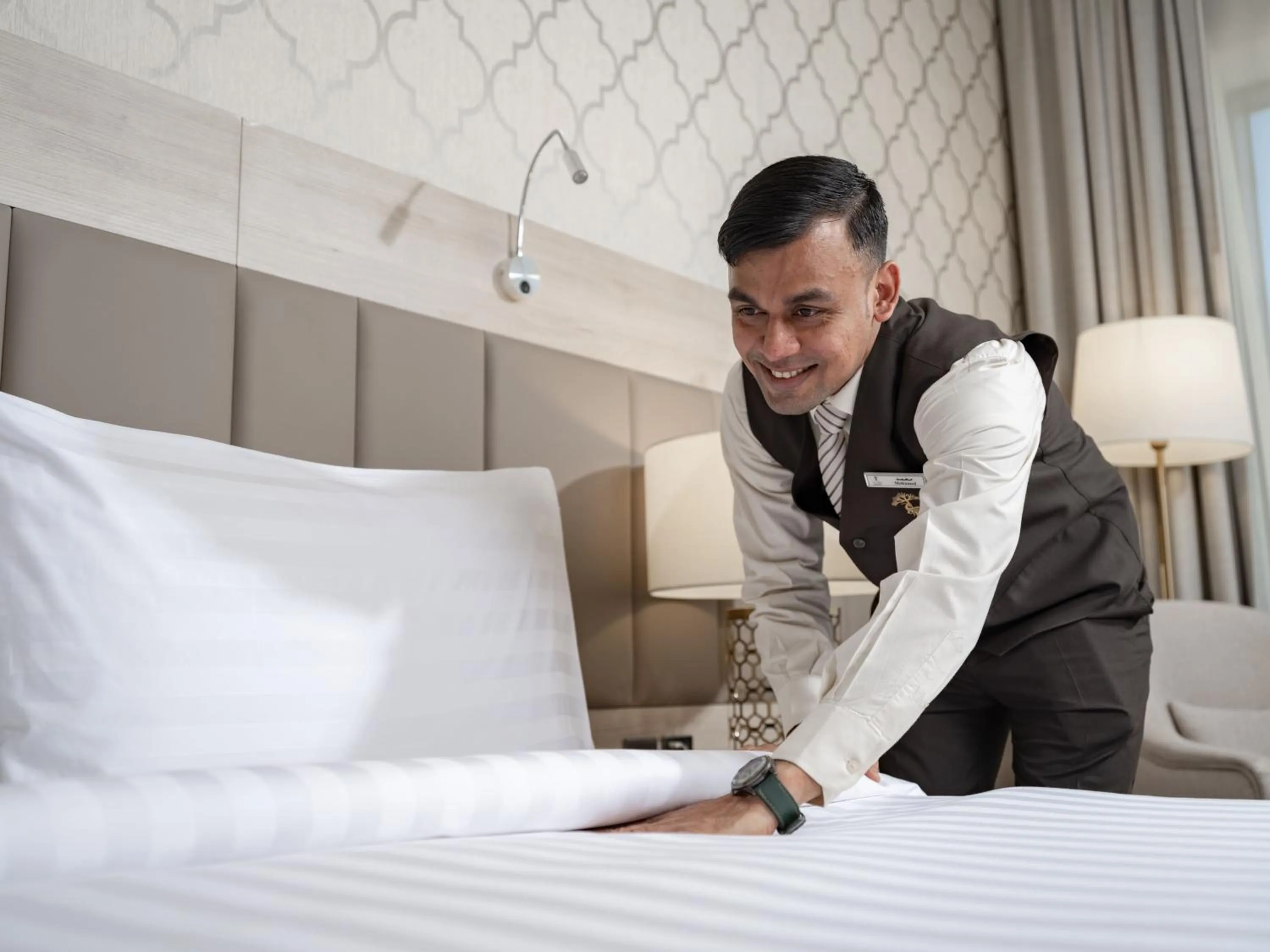 Staff, Bed in Wirgan Hotel Al Azizyah