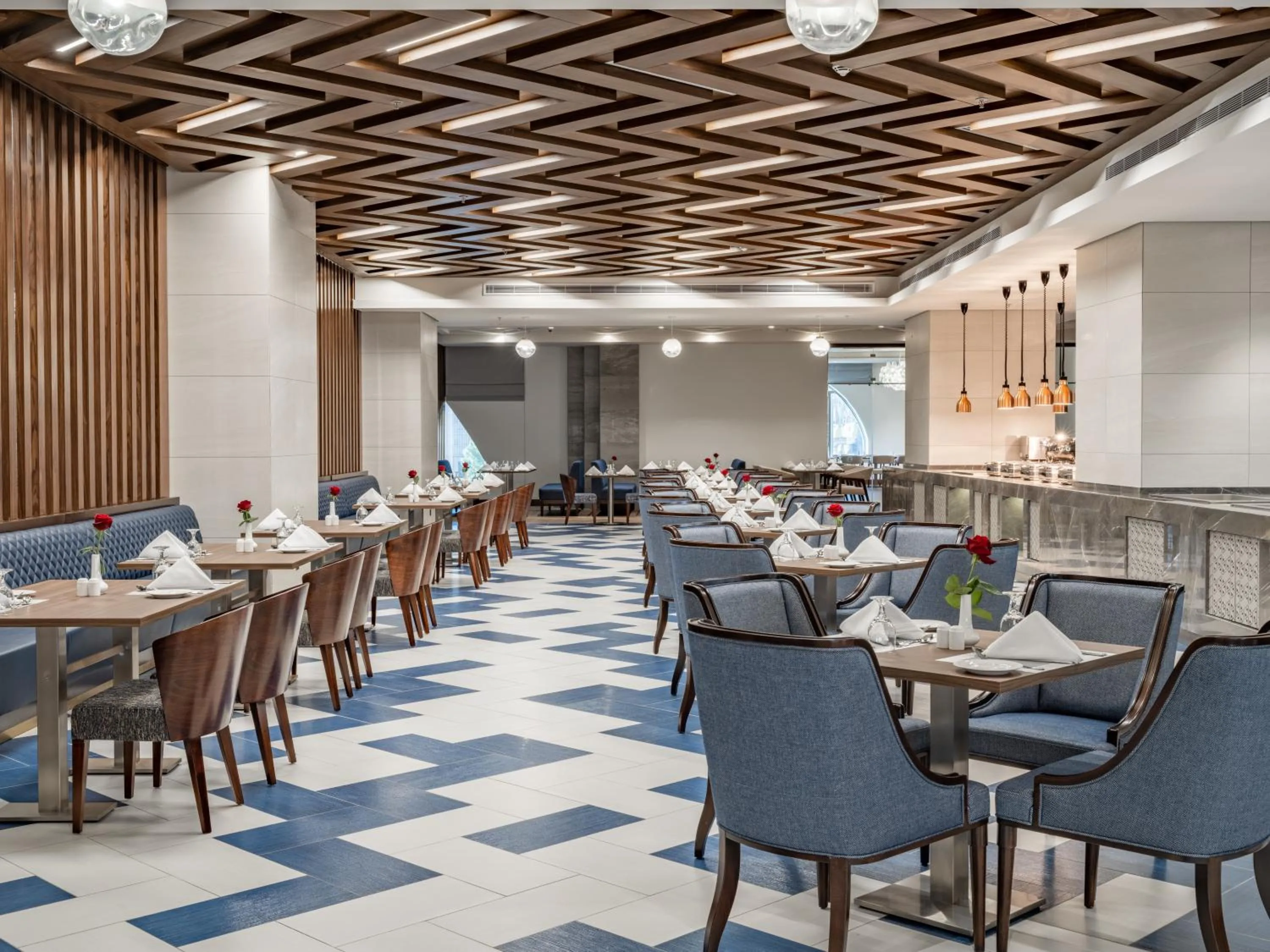 Restaurant/places to eat in Wirgan Hotel Al Azizyah