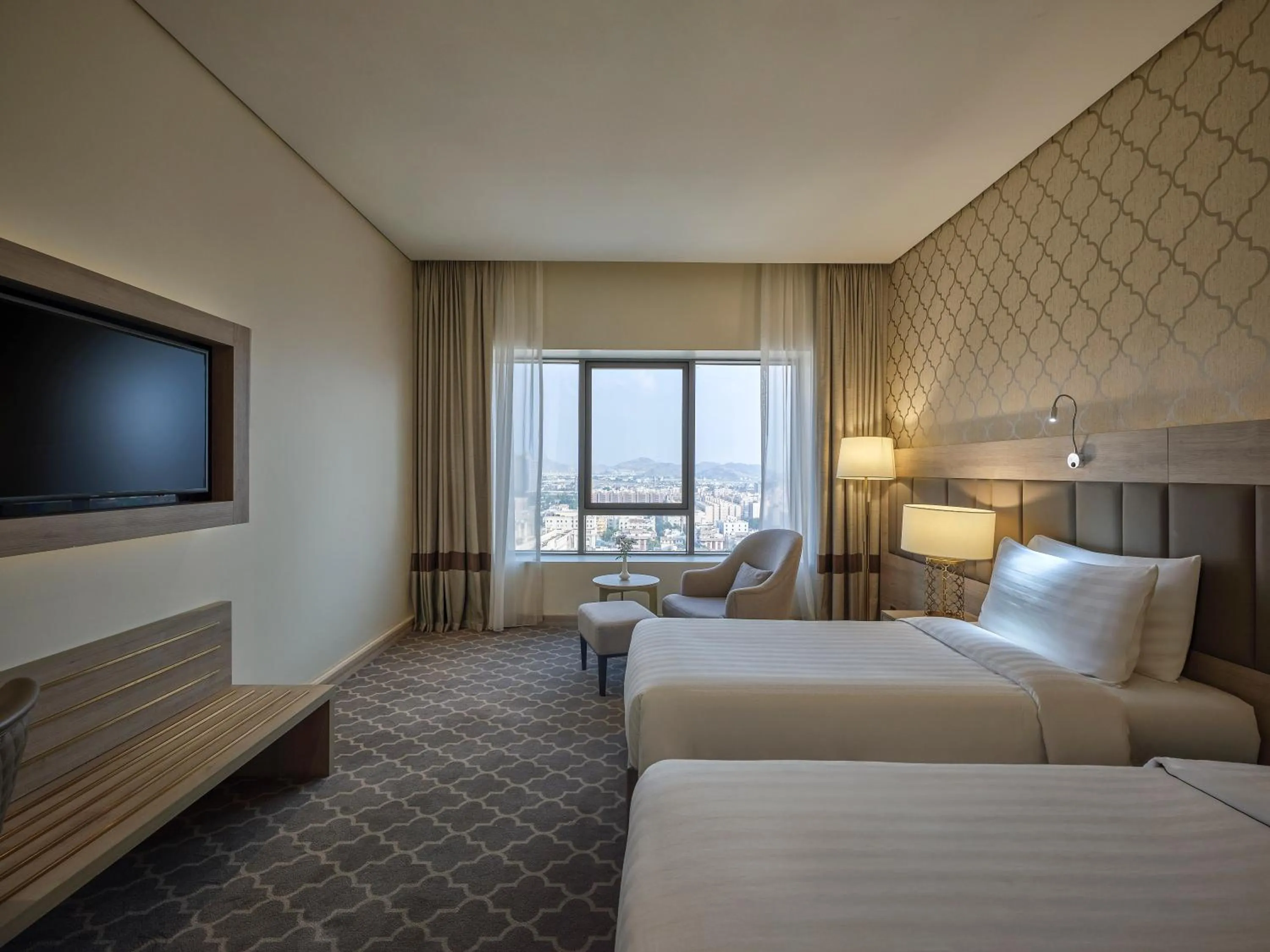 Guests, Bed in DoubleTree by Hilton Makkah Aziziyah