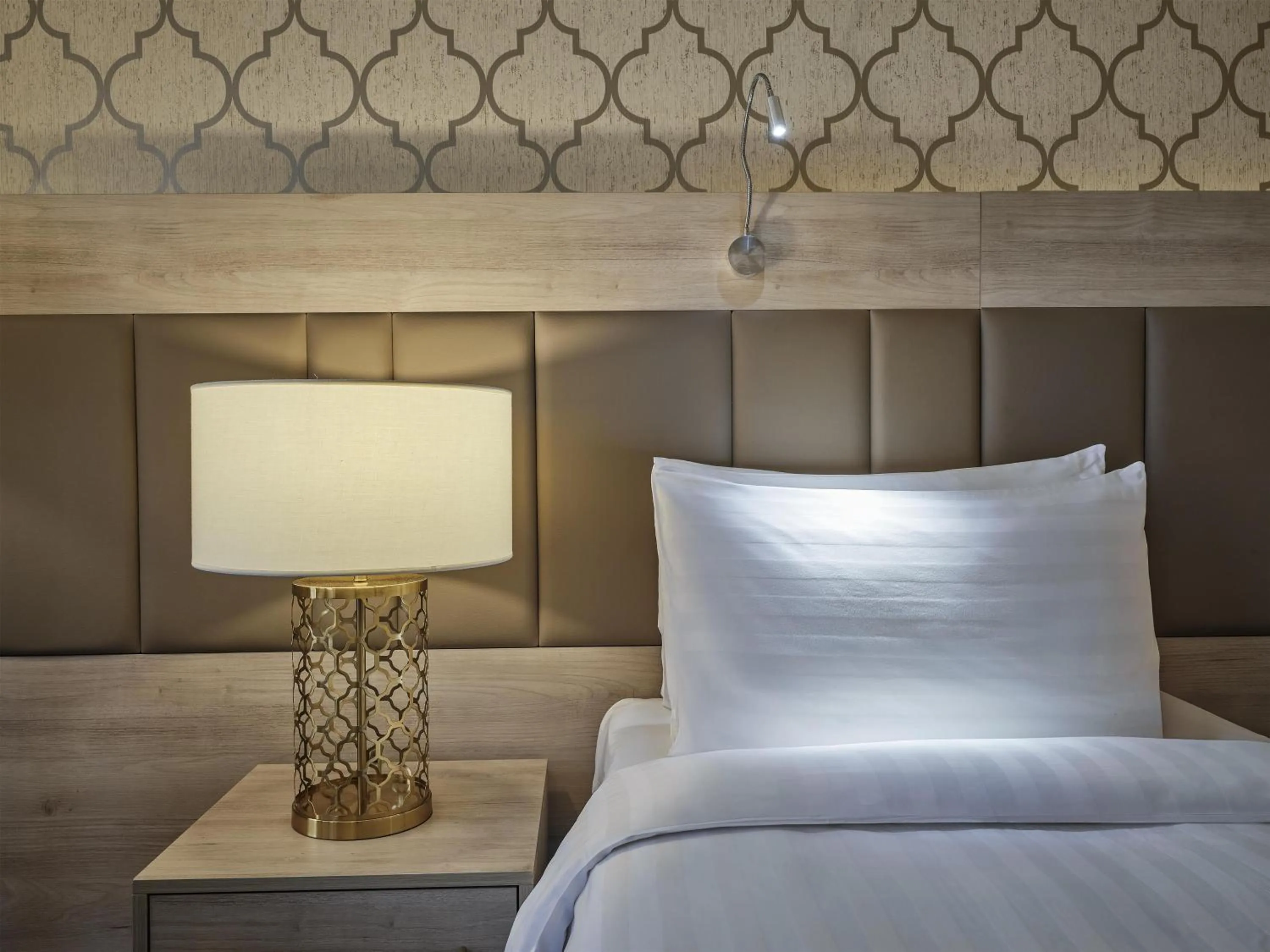 Bed in DoubleTree by Hilton Makkah Aziziyah