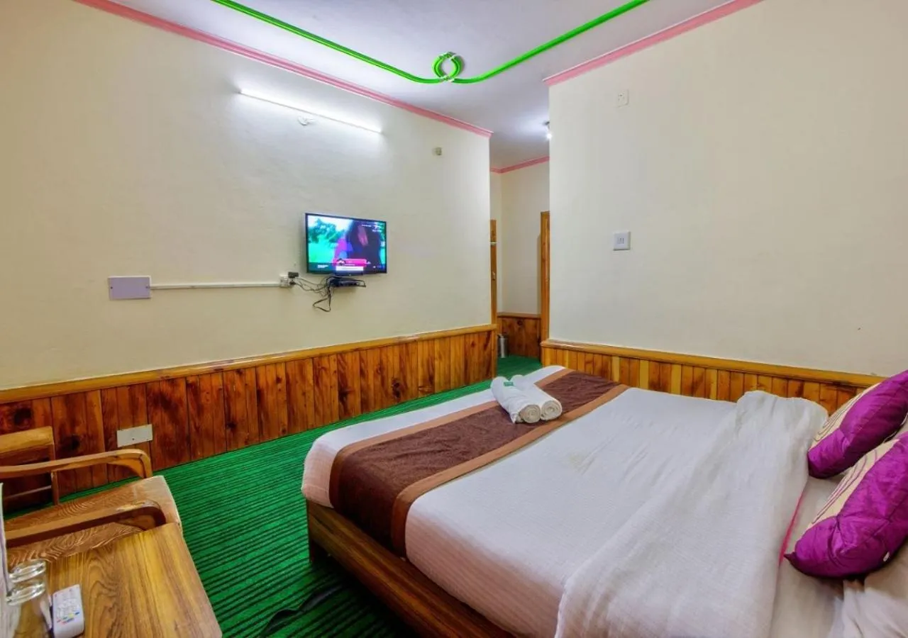 Bed in Hotel Thakur Manali