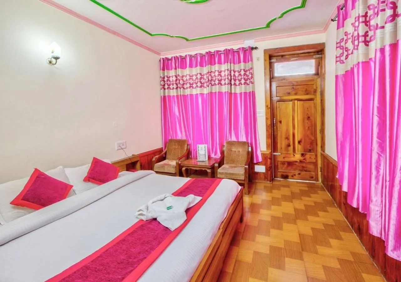 Bed in Hotel Thakur Manali