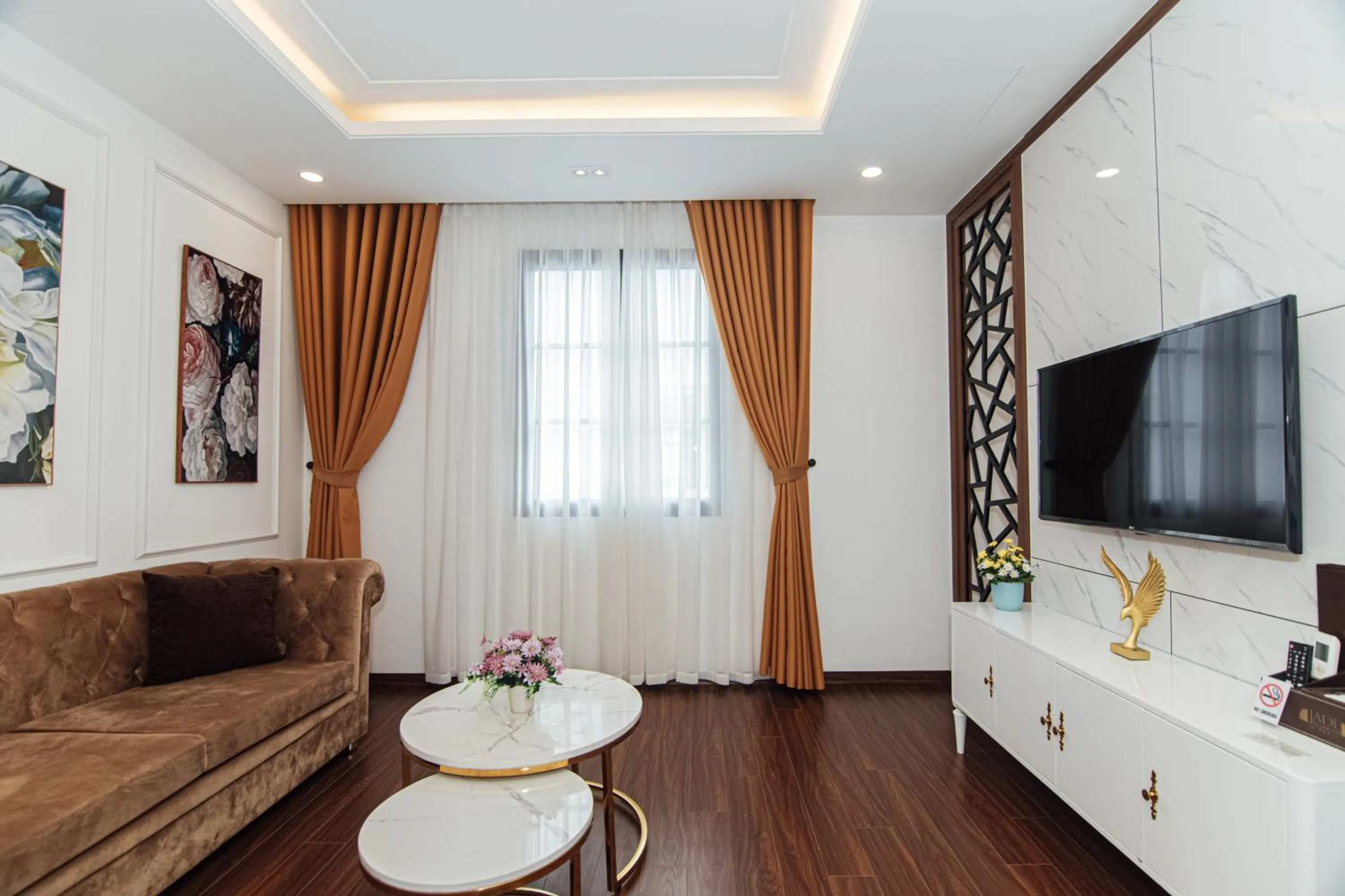 Living room in Jade Ha Long Hotel