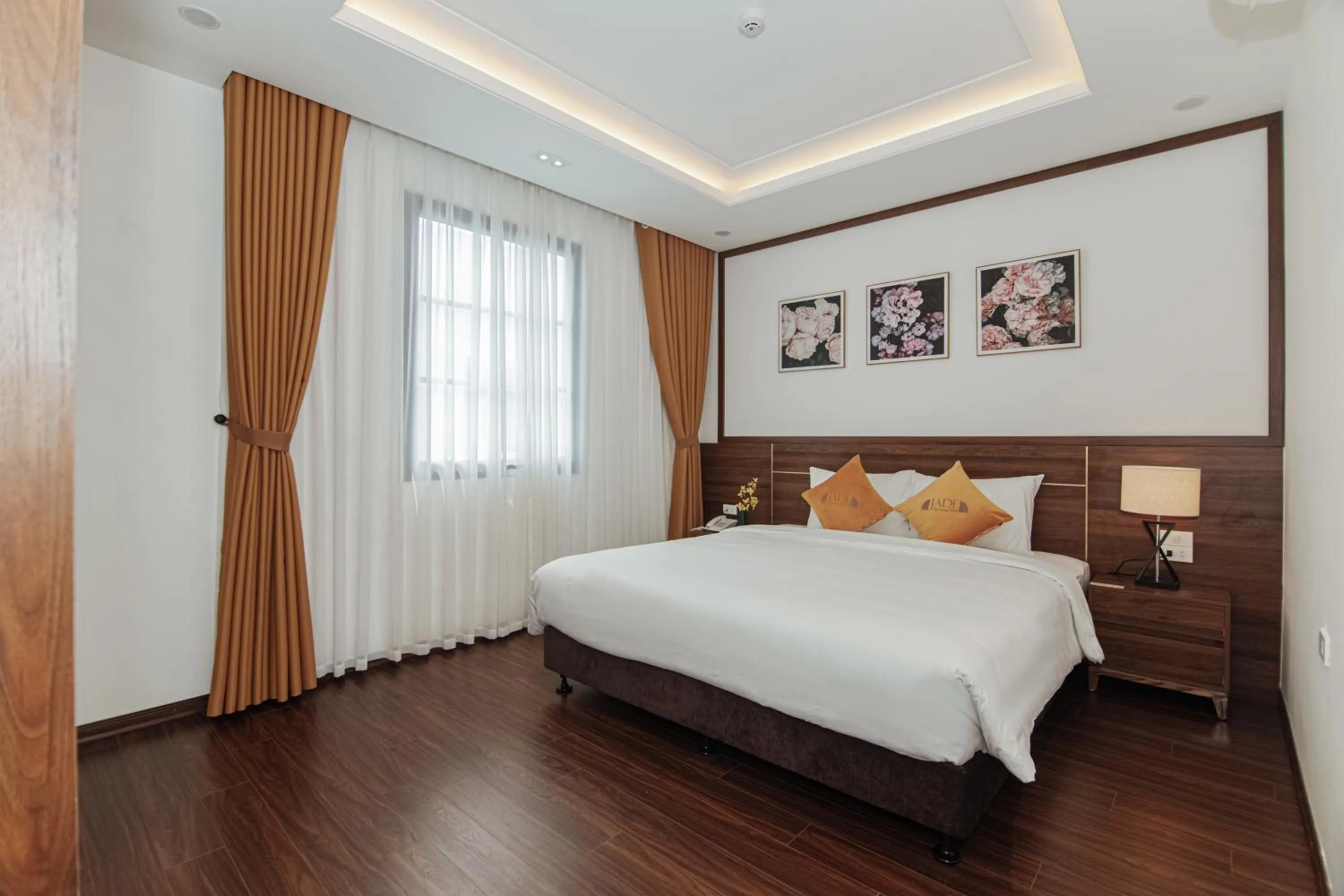 Bed in Jade Ha Long Hotel