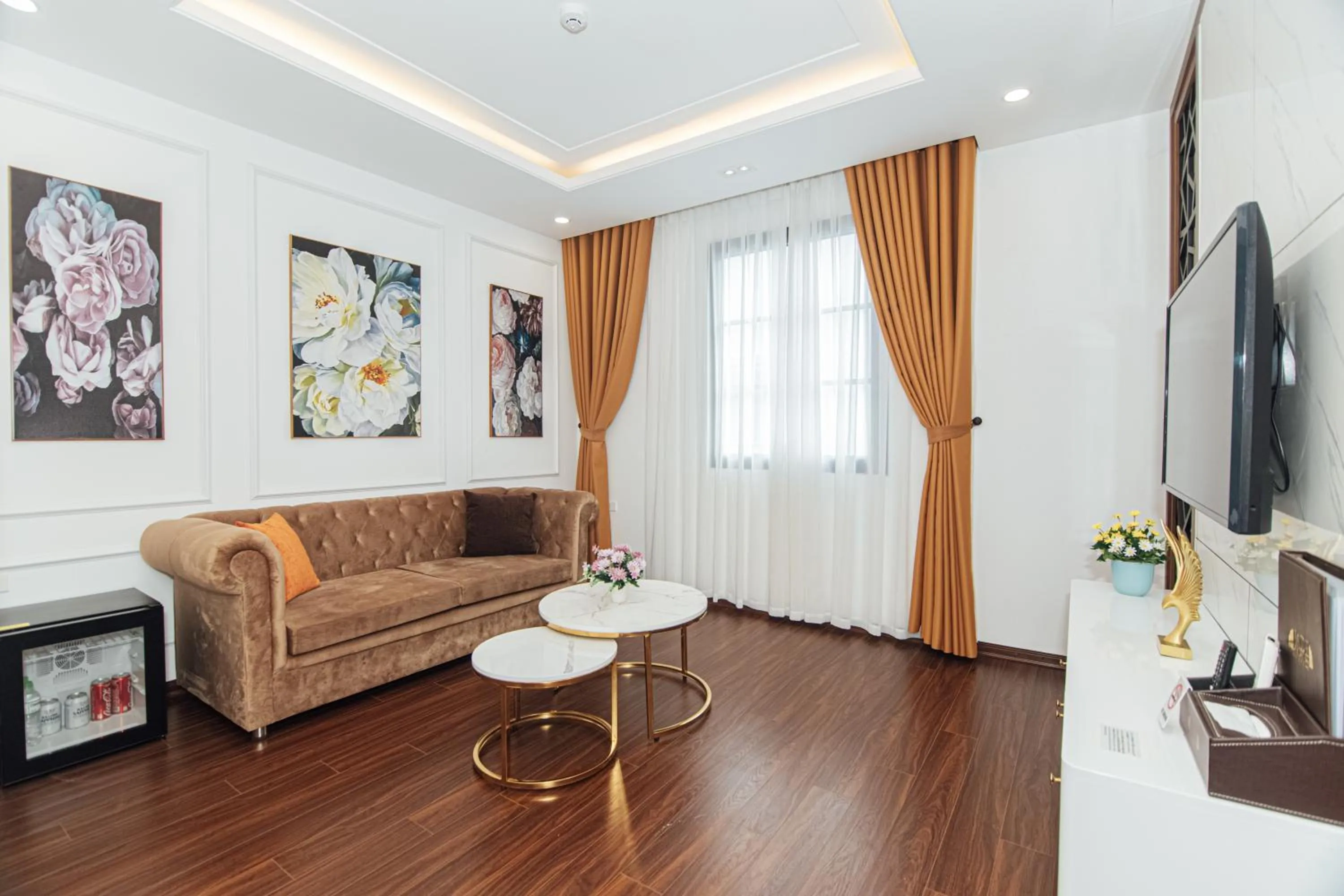 Living room in Jade Ha Long Hotel