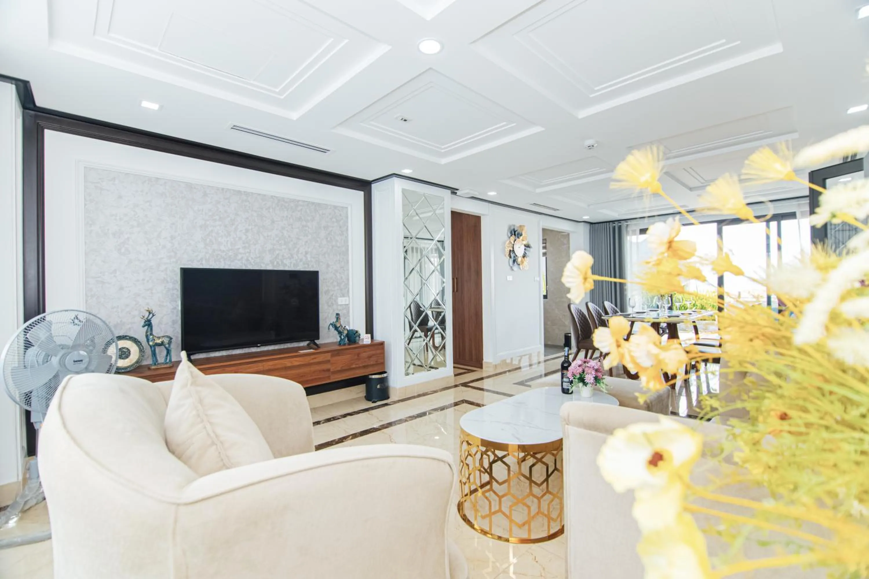 Living room in Jade Ha Long Hotel