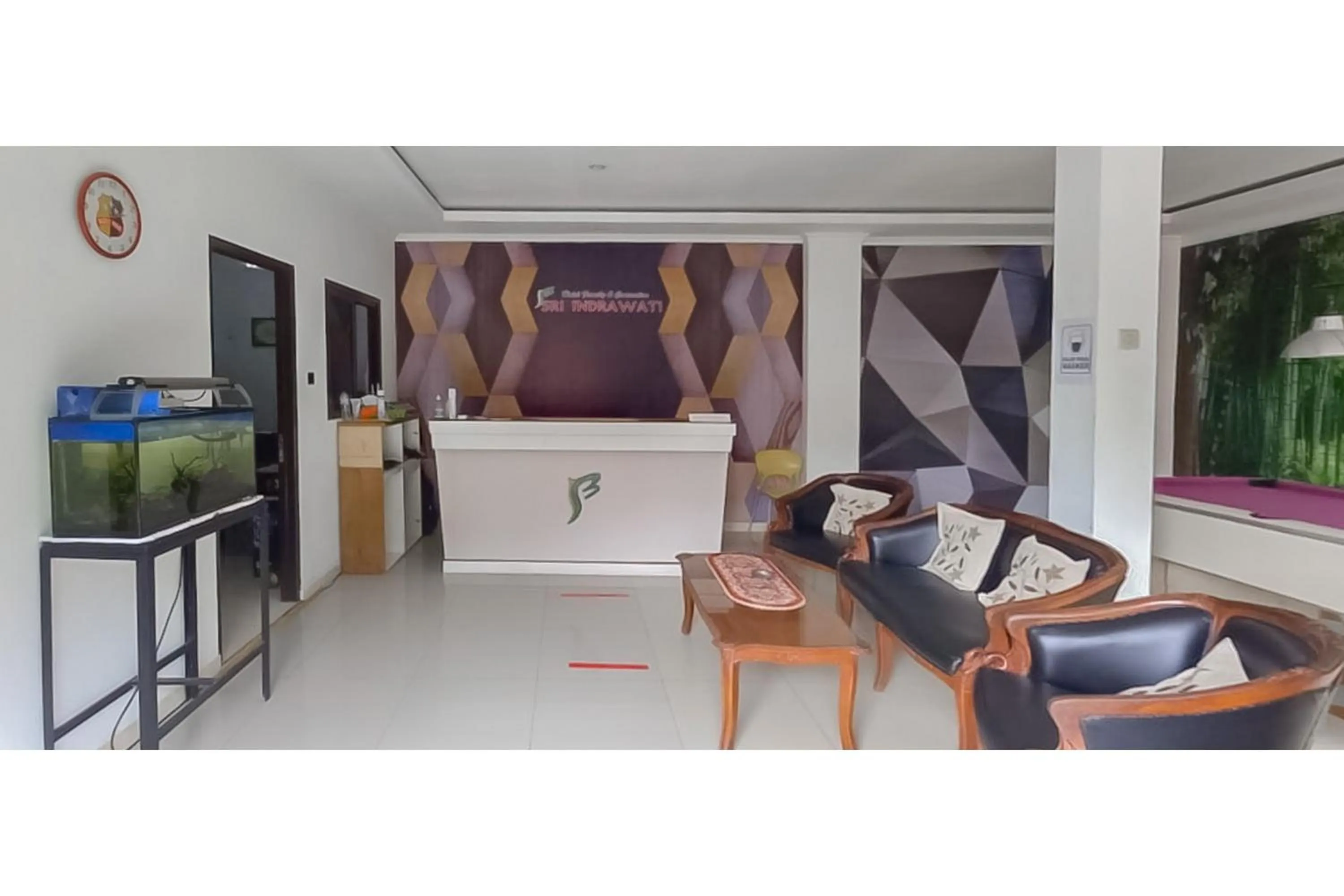 Lobby or reception in Hotel Sri Indrawati Puncak Mitra RedDoorz