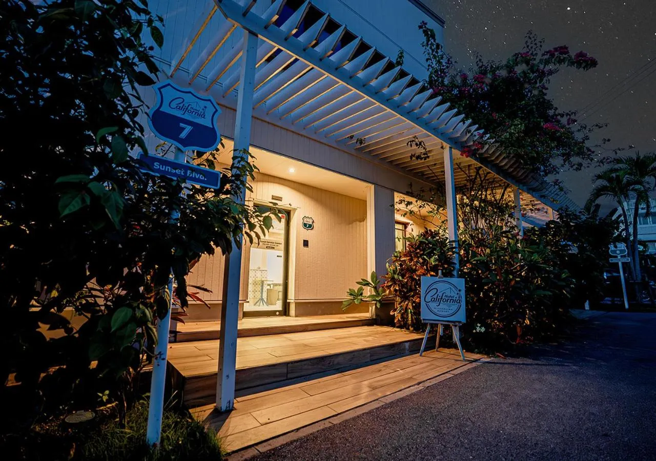 Hotel California Miyakojima Resort