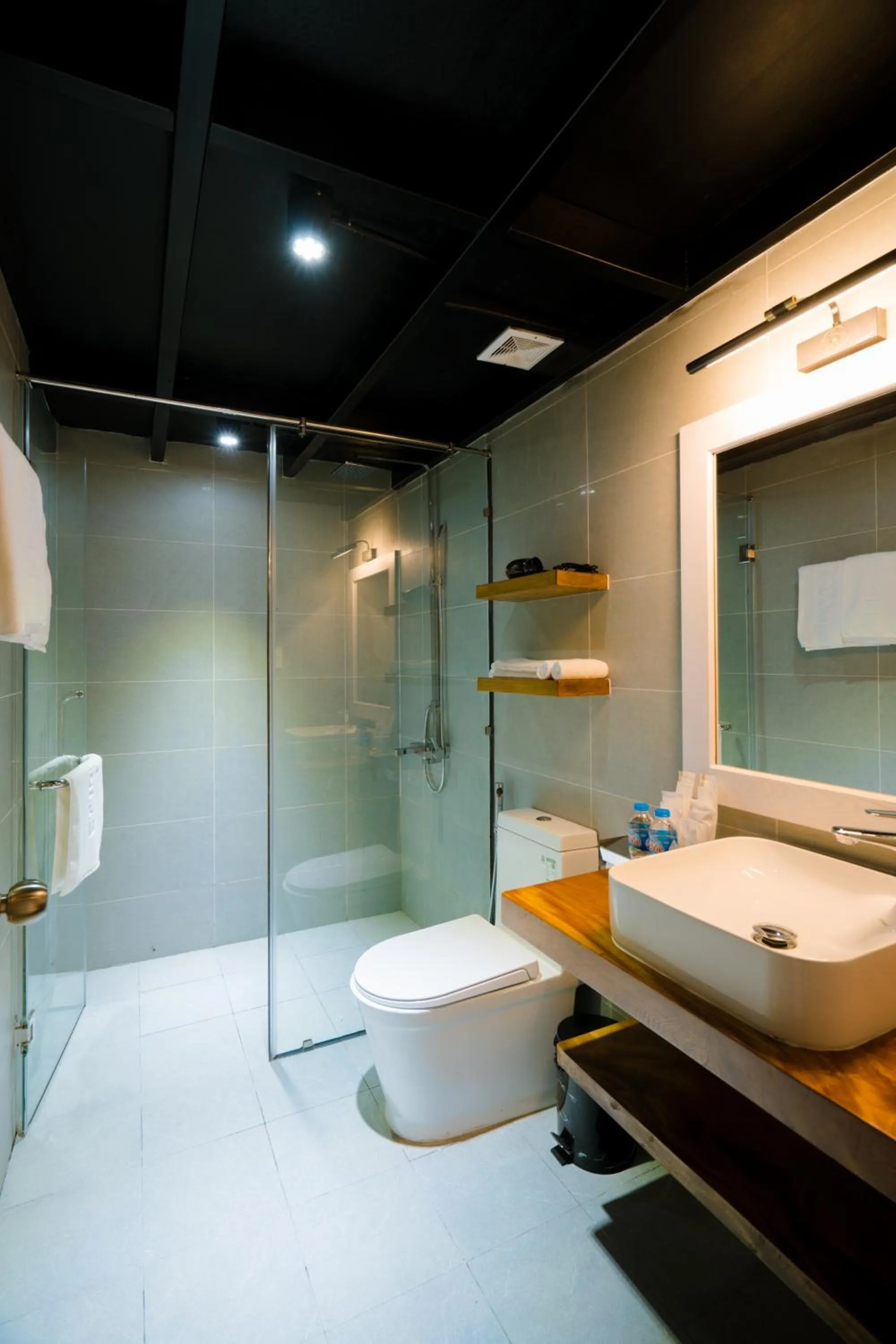 Bathroom in Flexi Hotel & Apartment Han Market