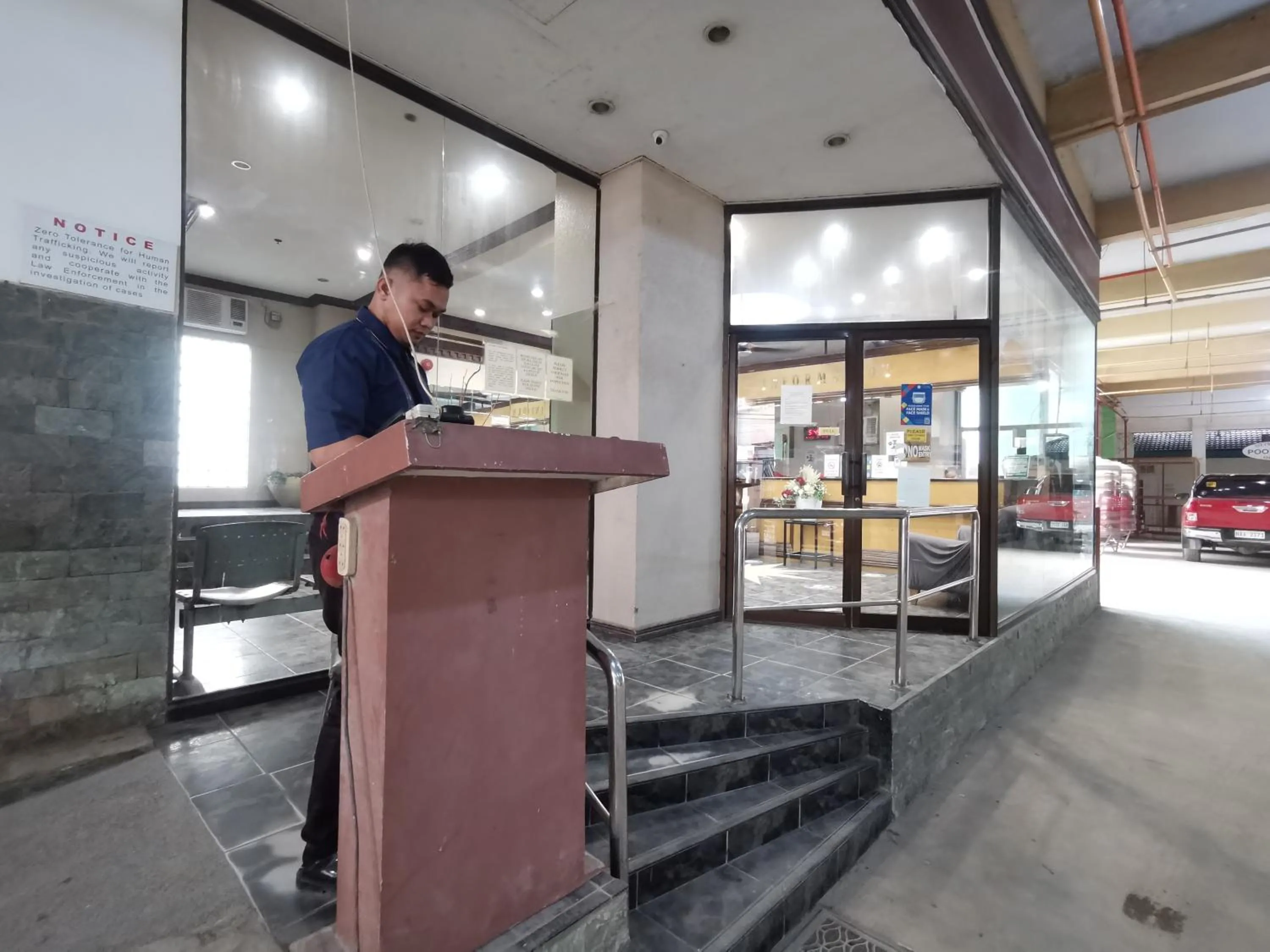 Lobby or reception in Metro Park Hotel - Cebu City