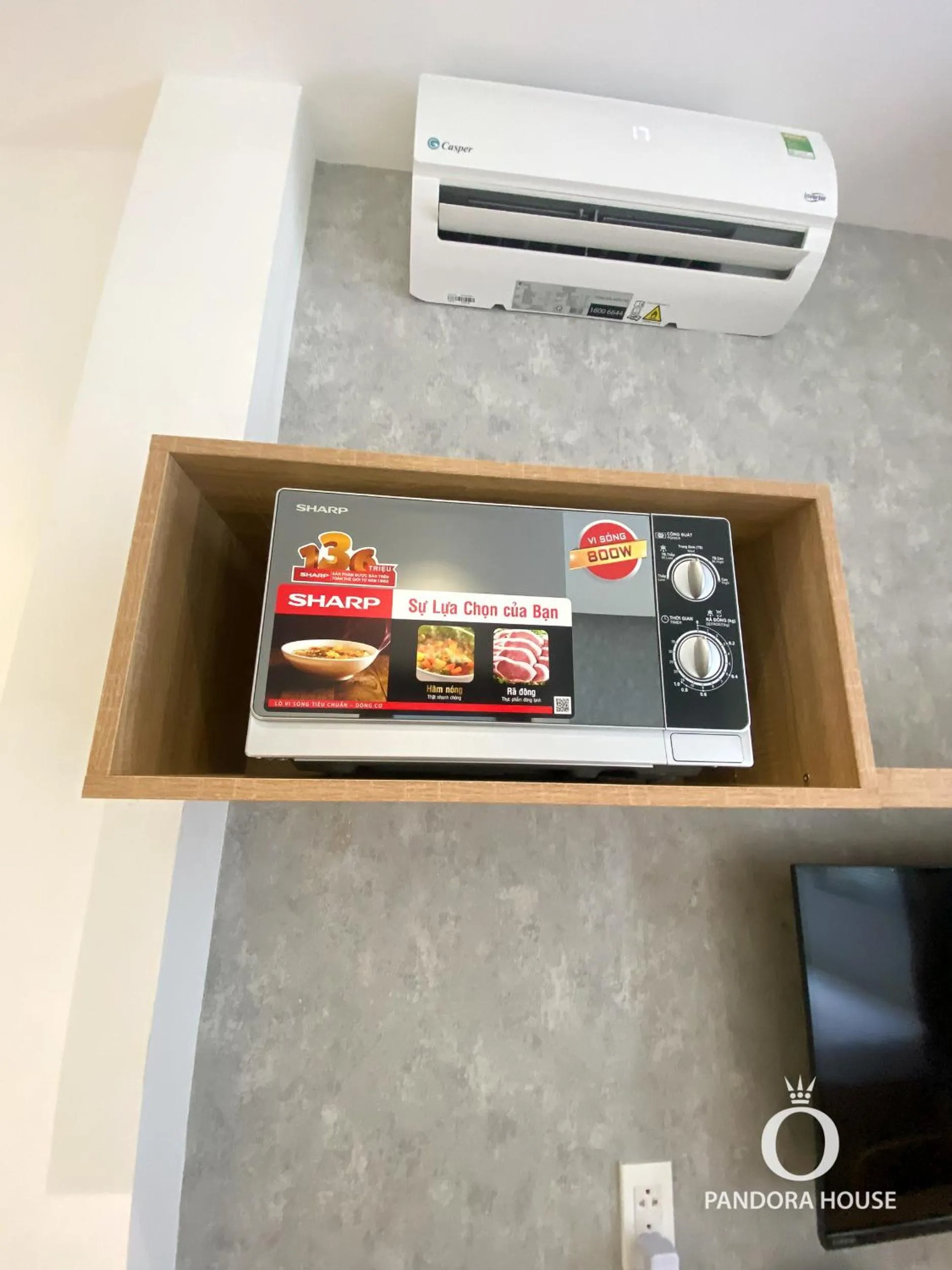 Kitchen or kitchenette in PANDORA HOUSE