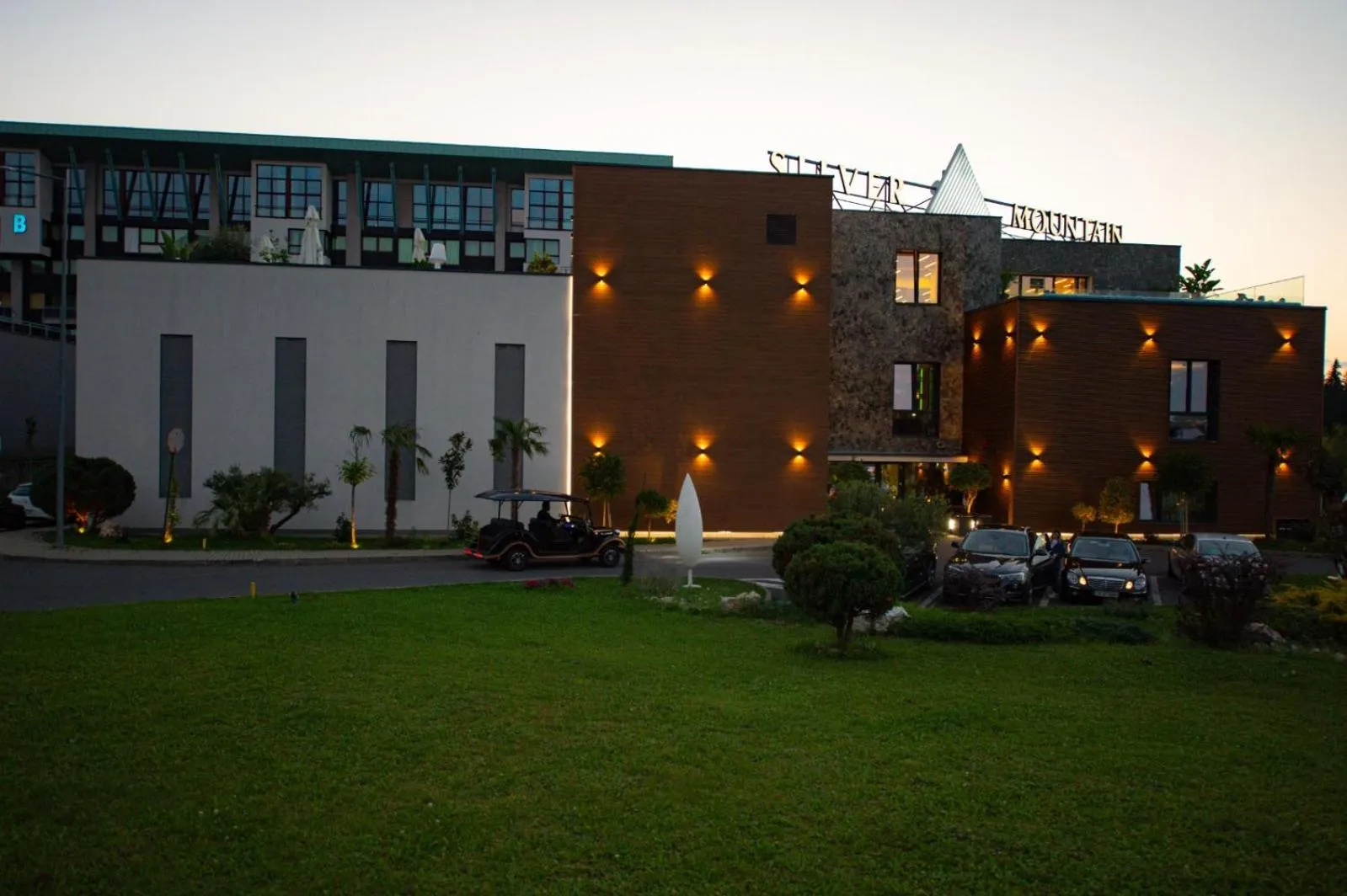 Property building in Elexus Apartments Poiana Brasov