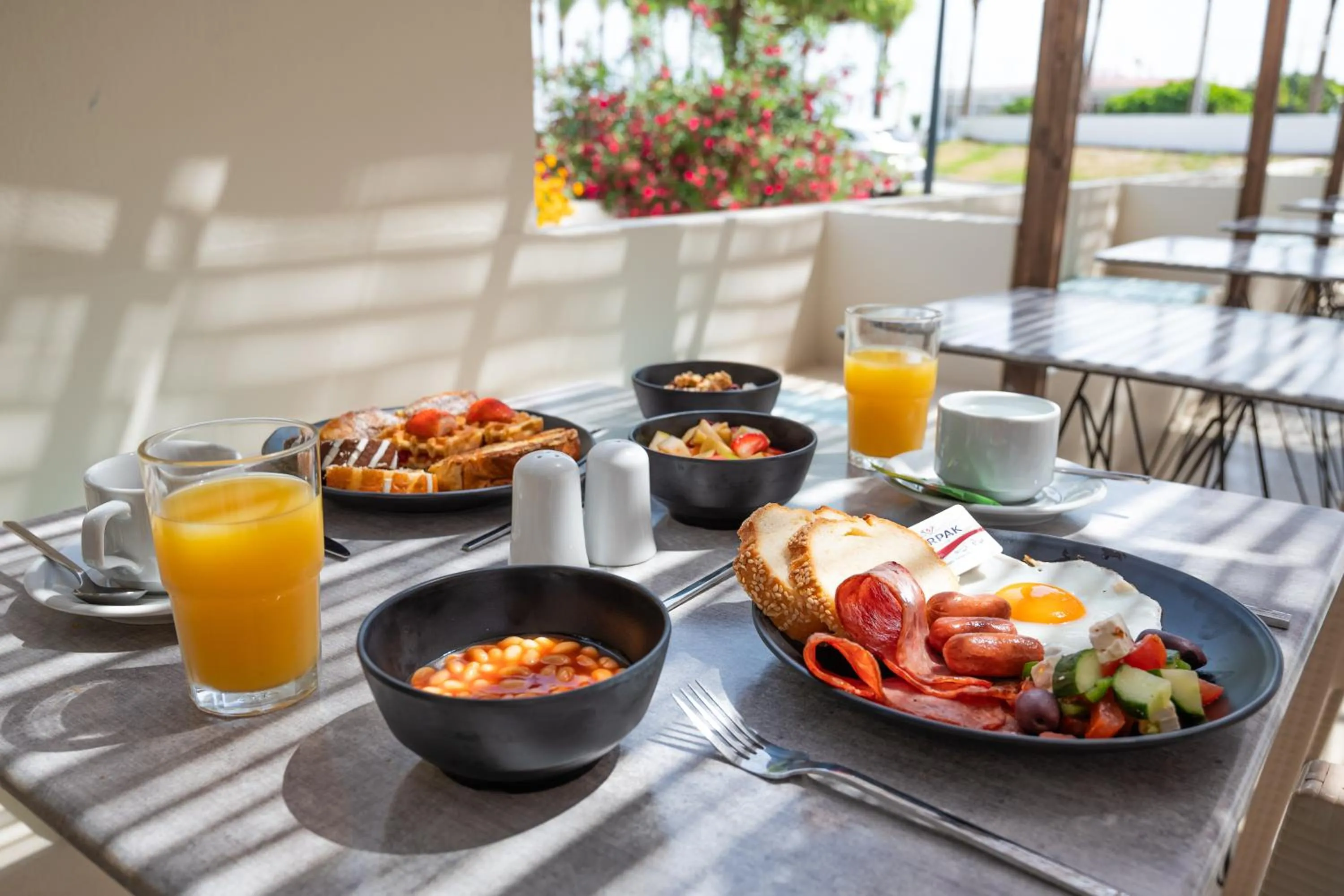 Atma Beach Rooms & Suites