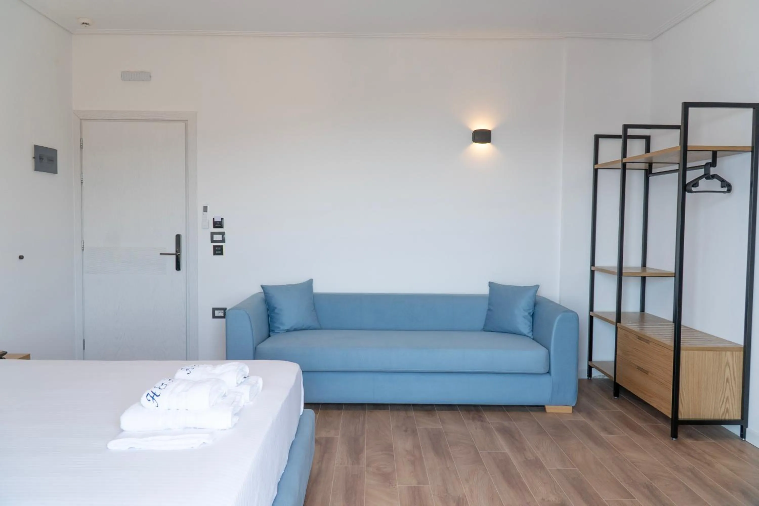 Bed in Hilltop Heaven Hotel