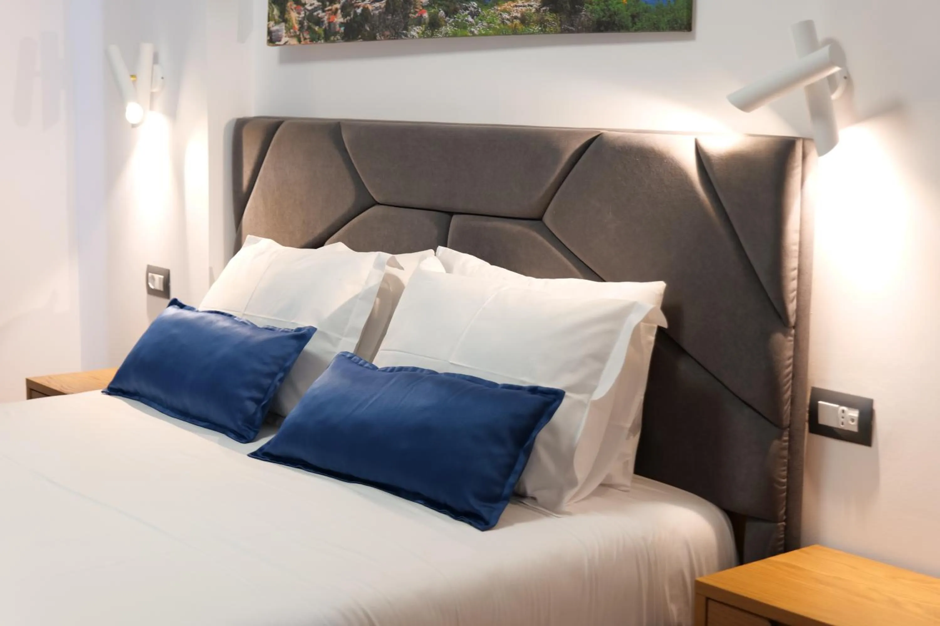 Bed in Hilltop Heaven Hotel