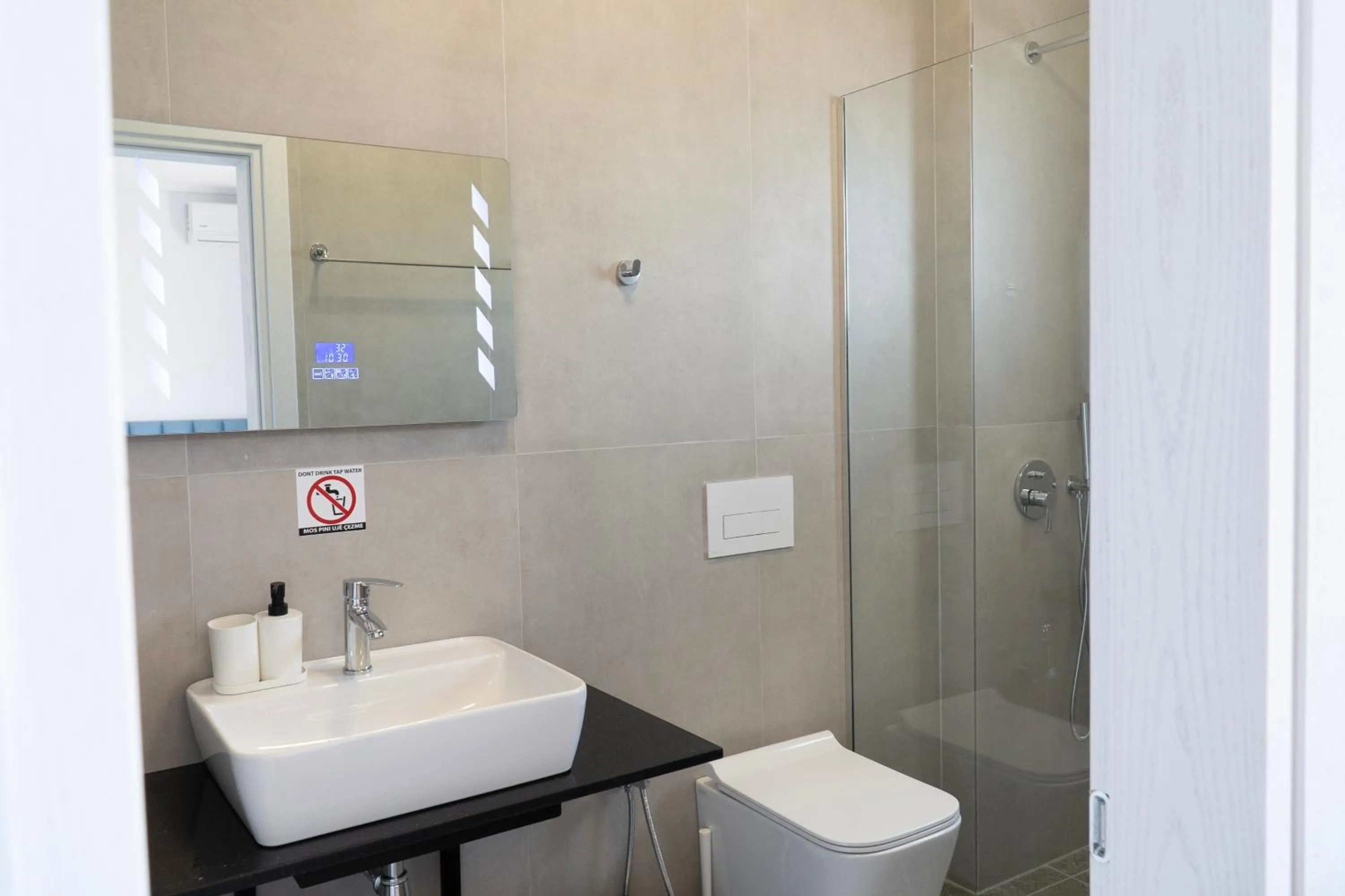 Hilltop Heaven Hotel